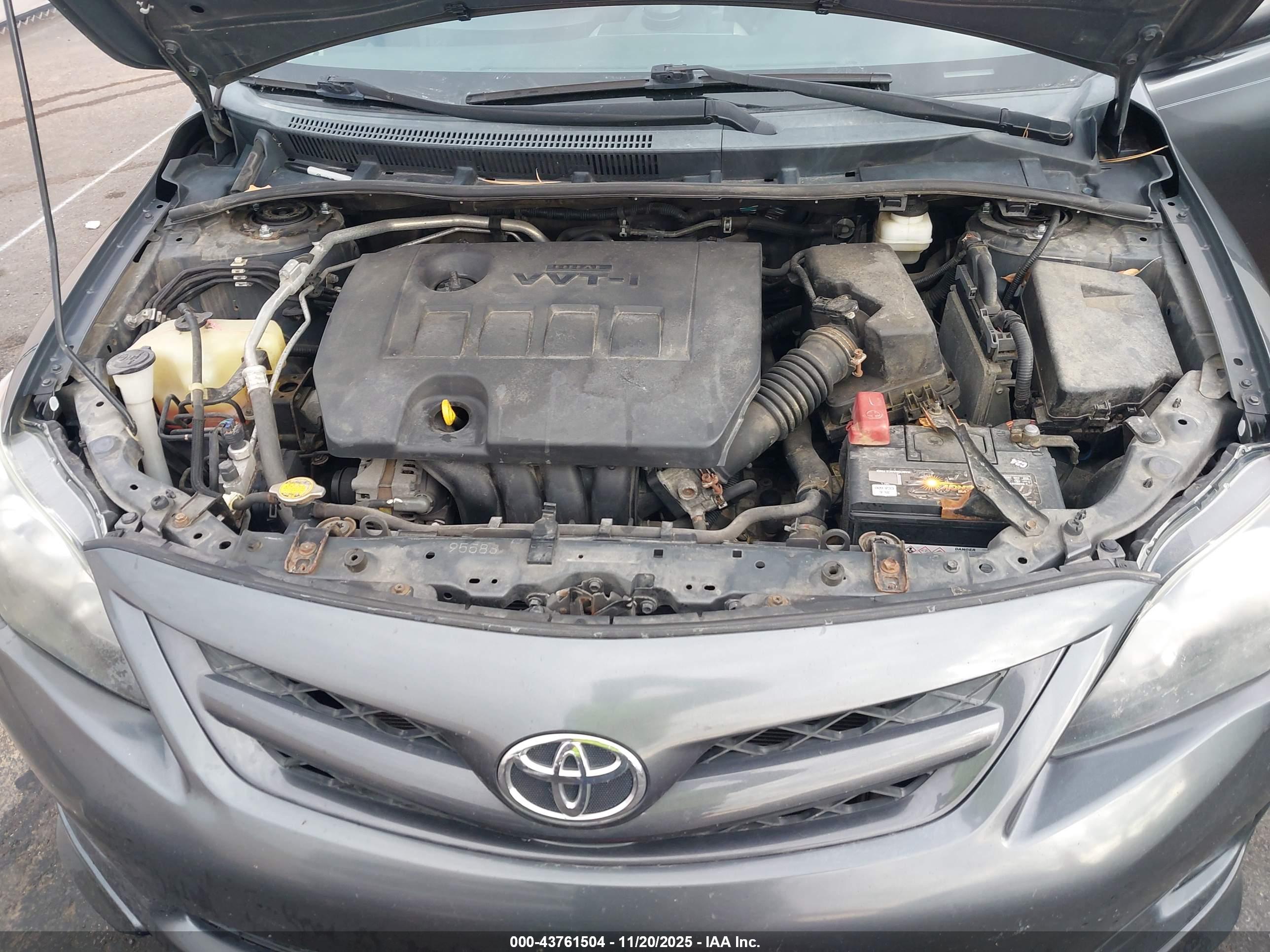 TOYOTA COROLLA image 10