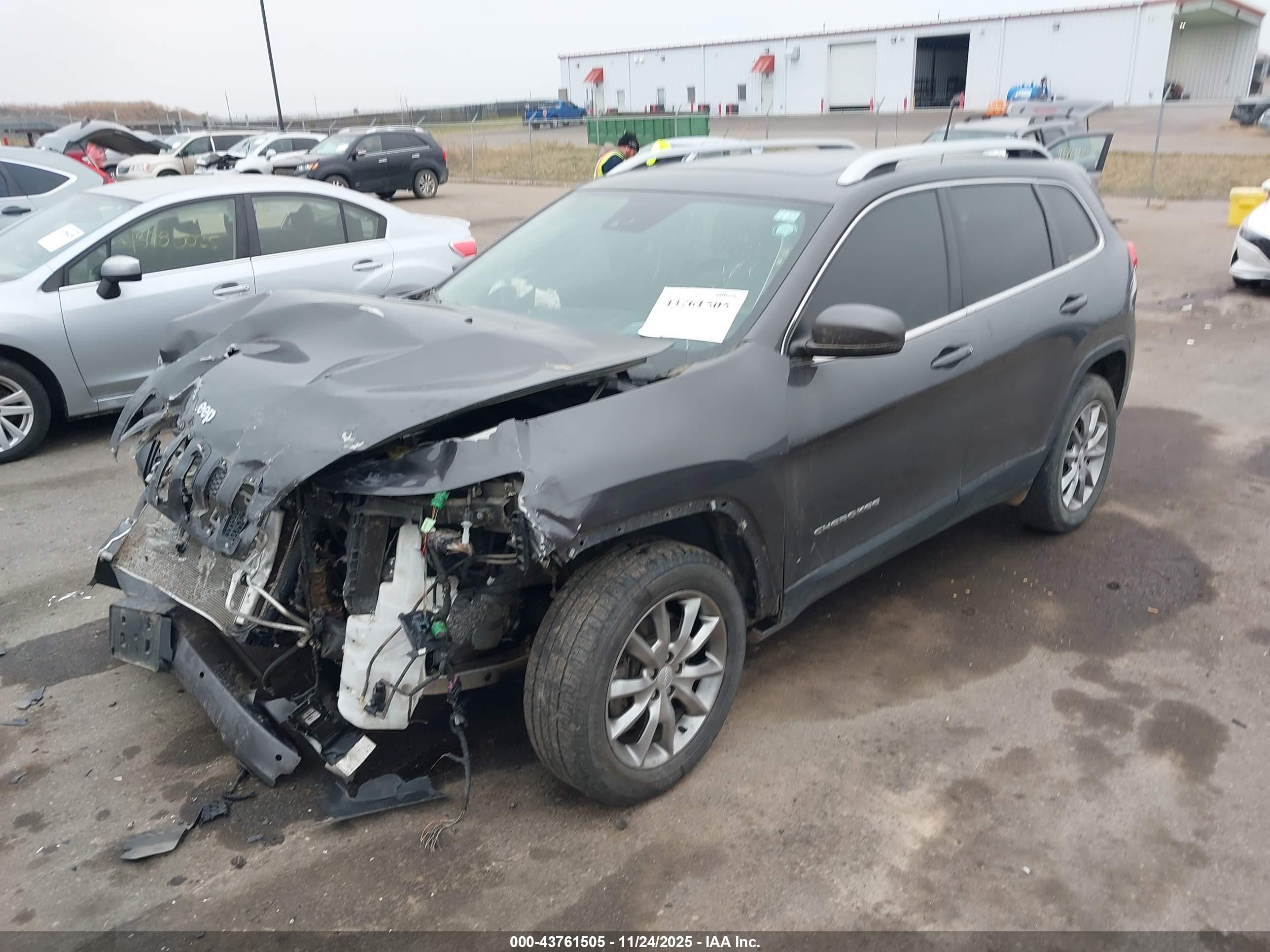 JEEP CHEROKEE image 2