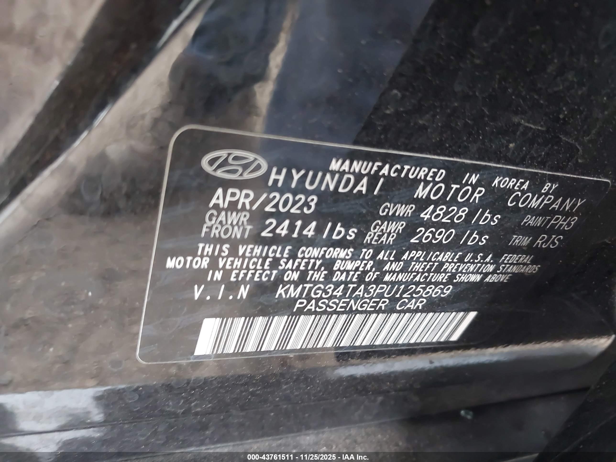 GENESIS G70 image 9