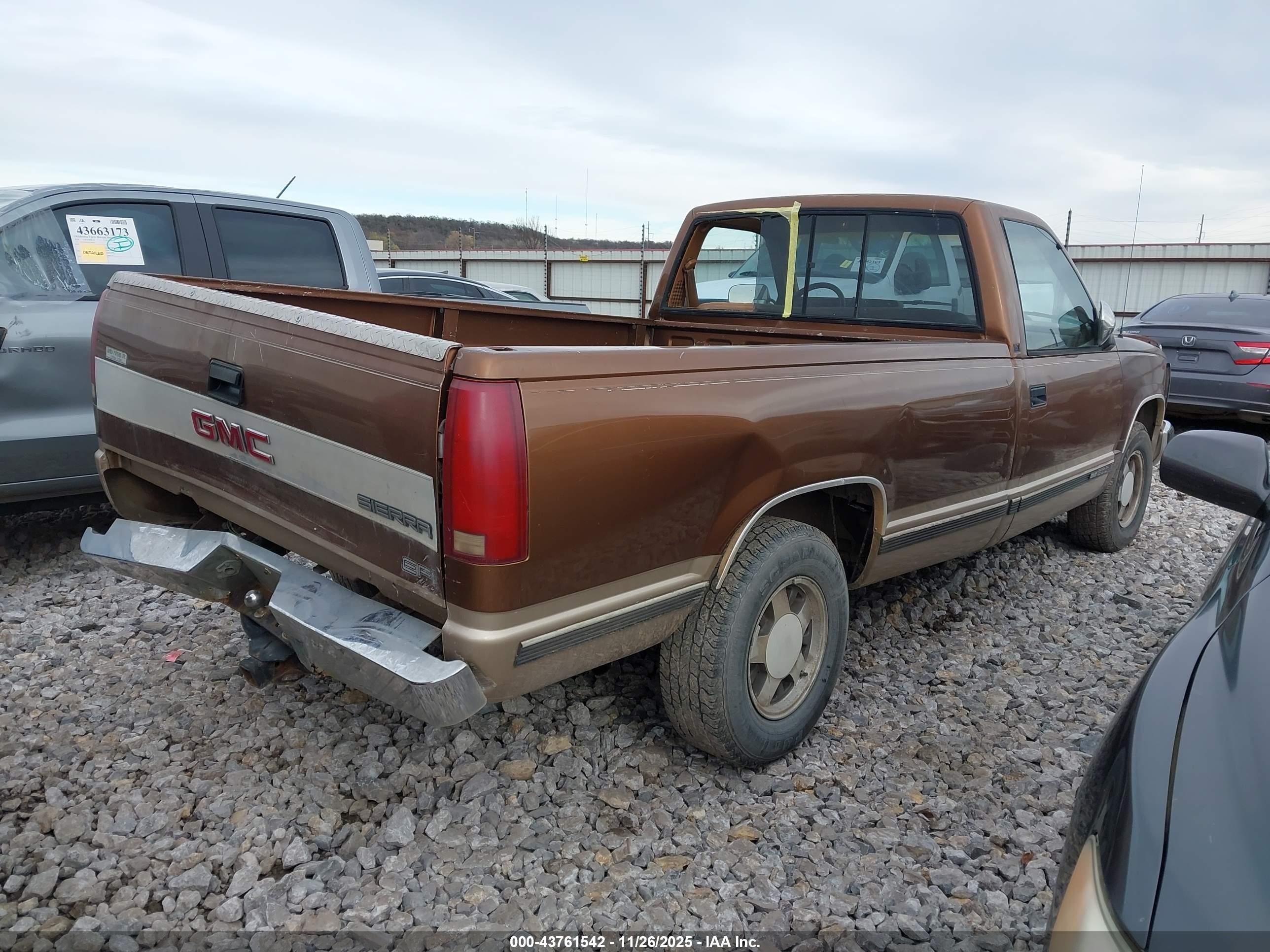 GMC SIERRA image 4