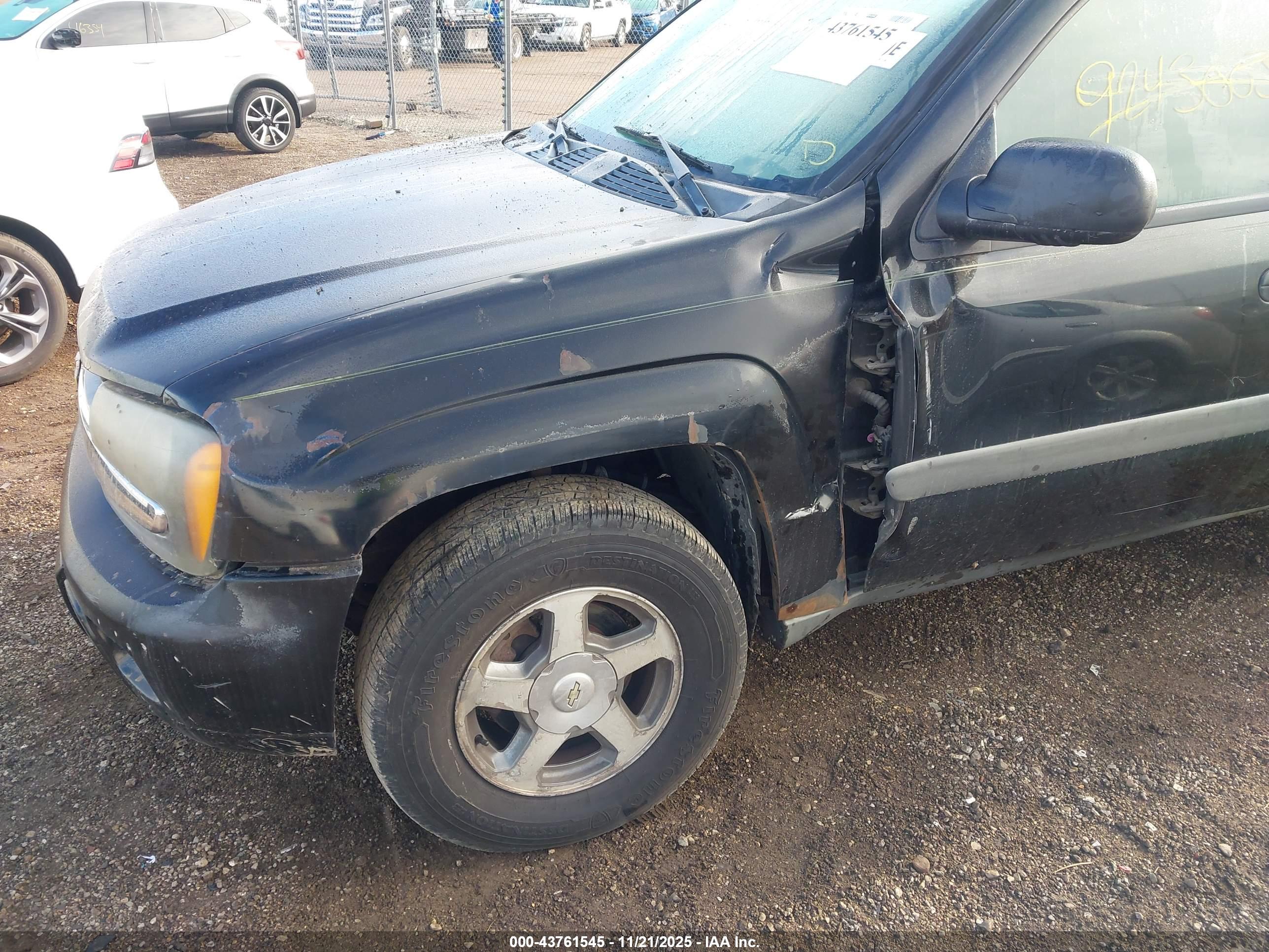 CHEVROLET TRAILBLAZER image 6