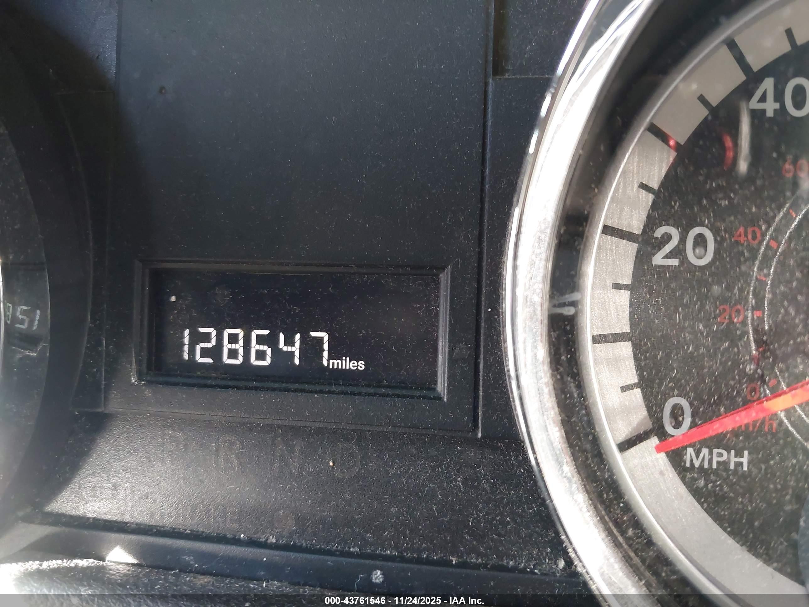 DODGE GRAND image 7