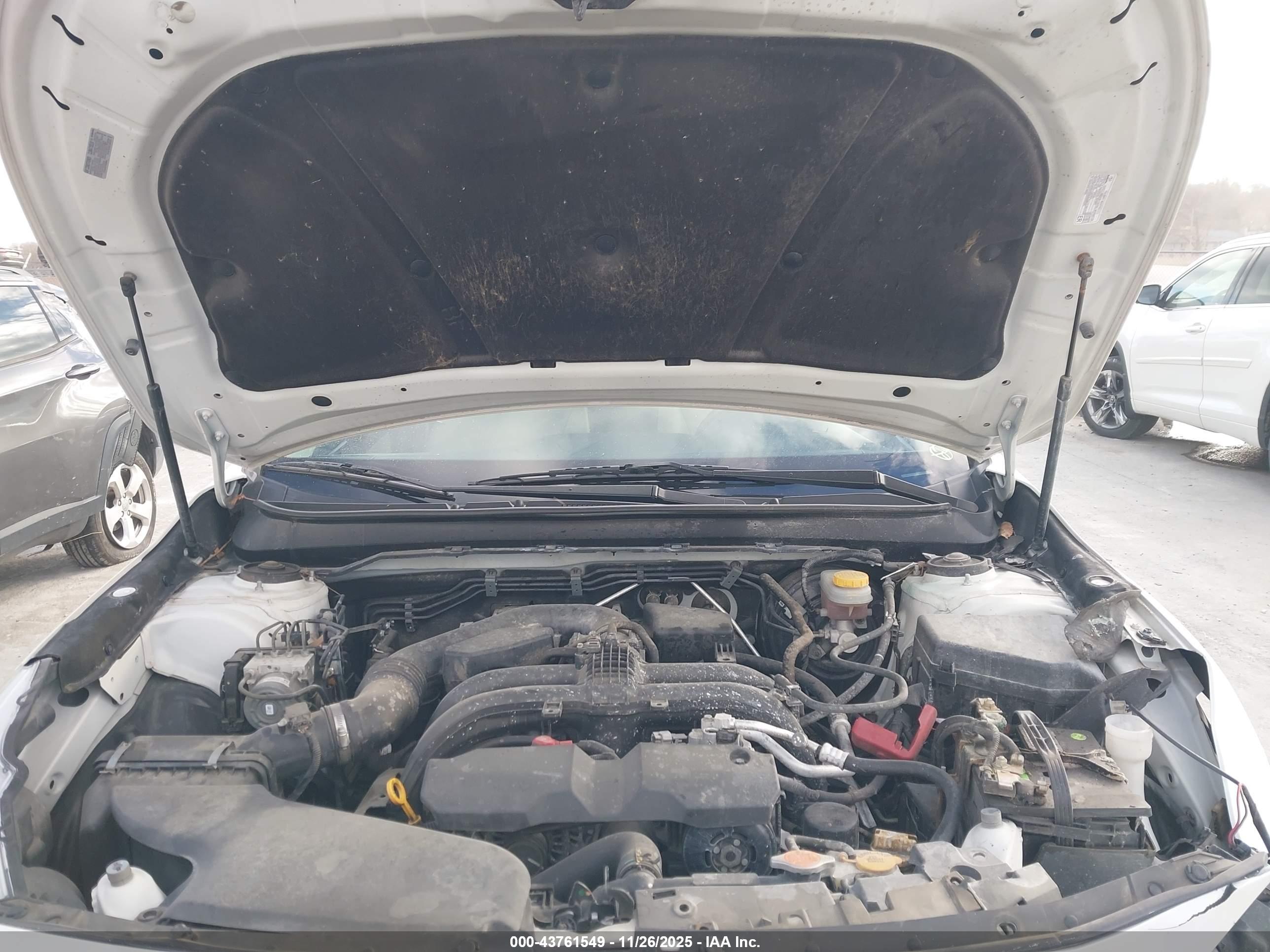SUBARU OUTBACK image 10