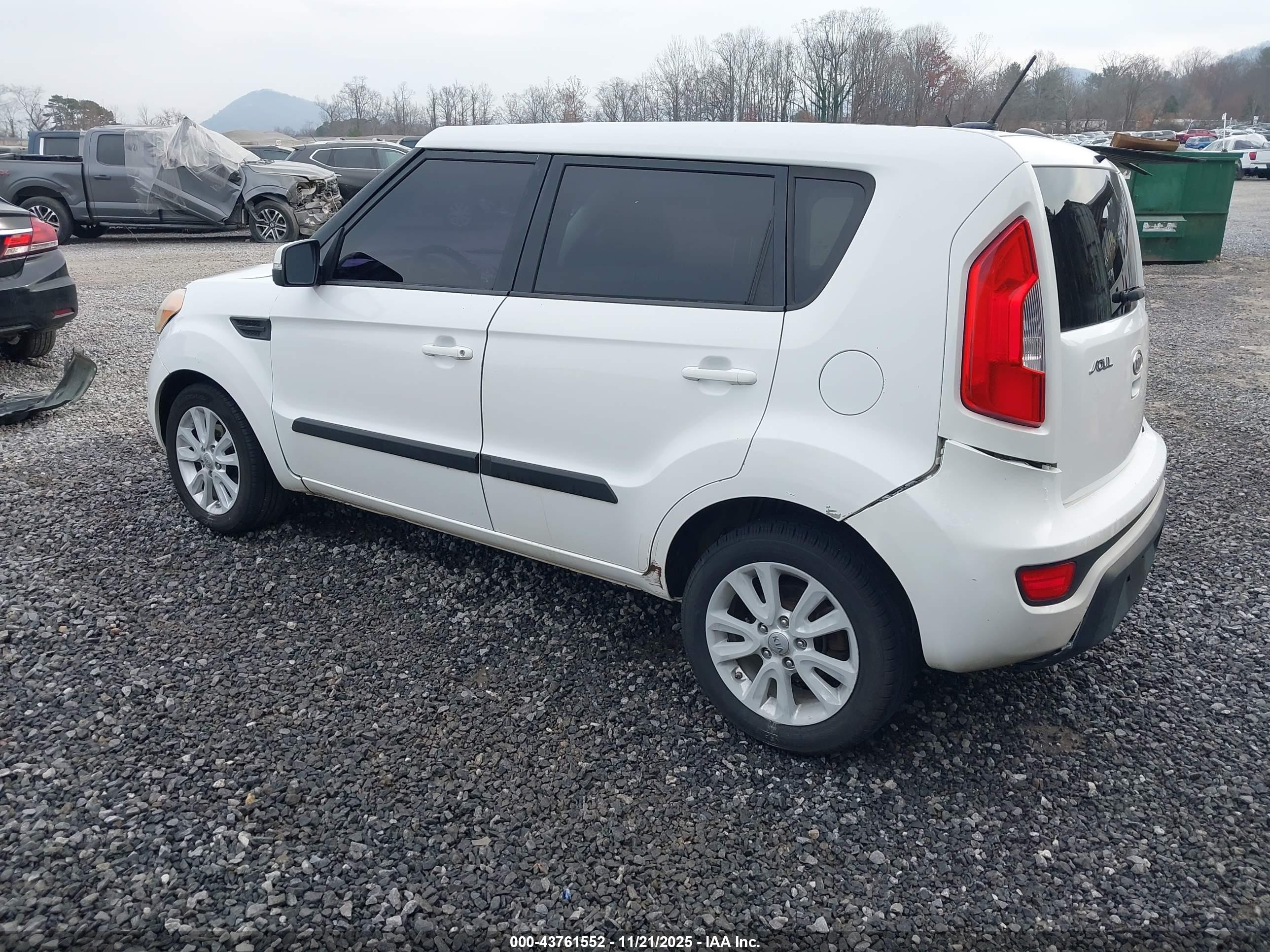KIA SOUL image 3