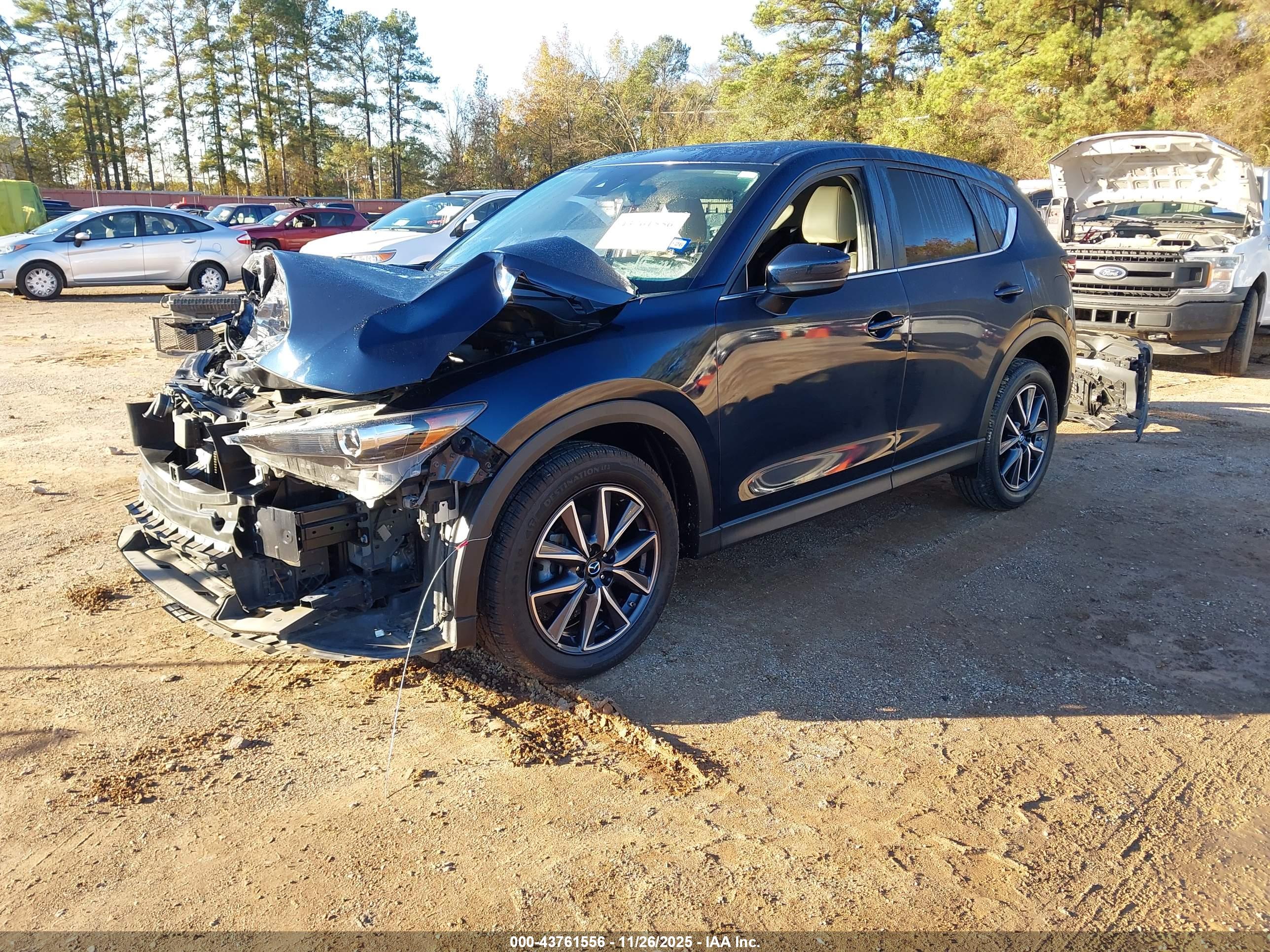 MAZDA CX-5 image 2