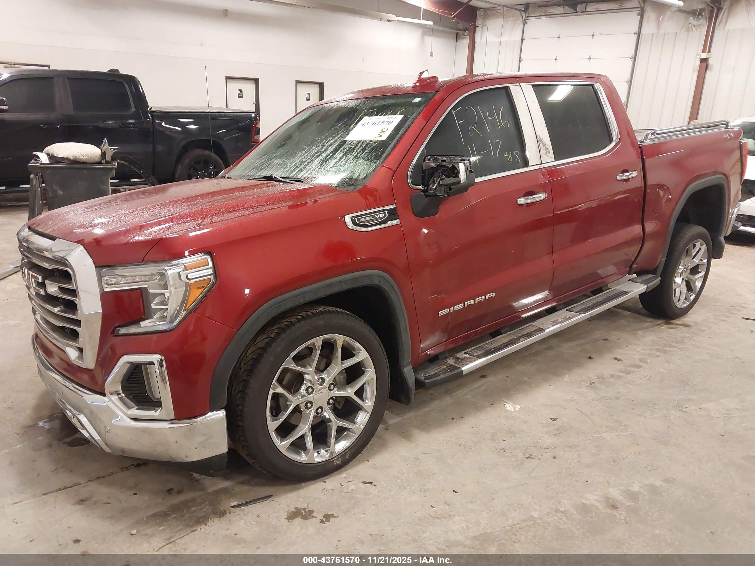 GMC SIERRA image 2