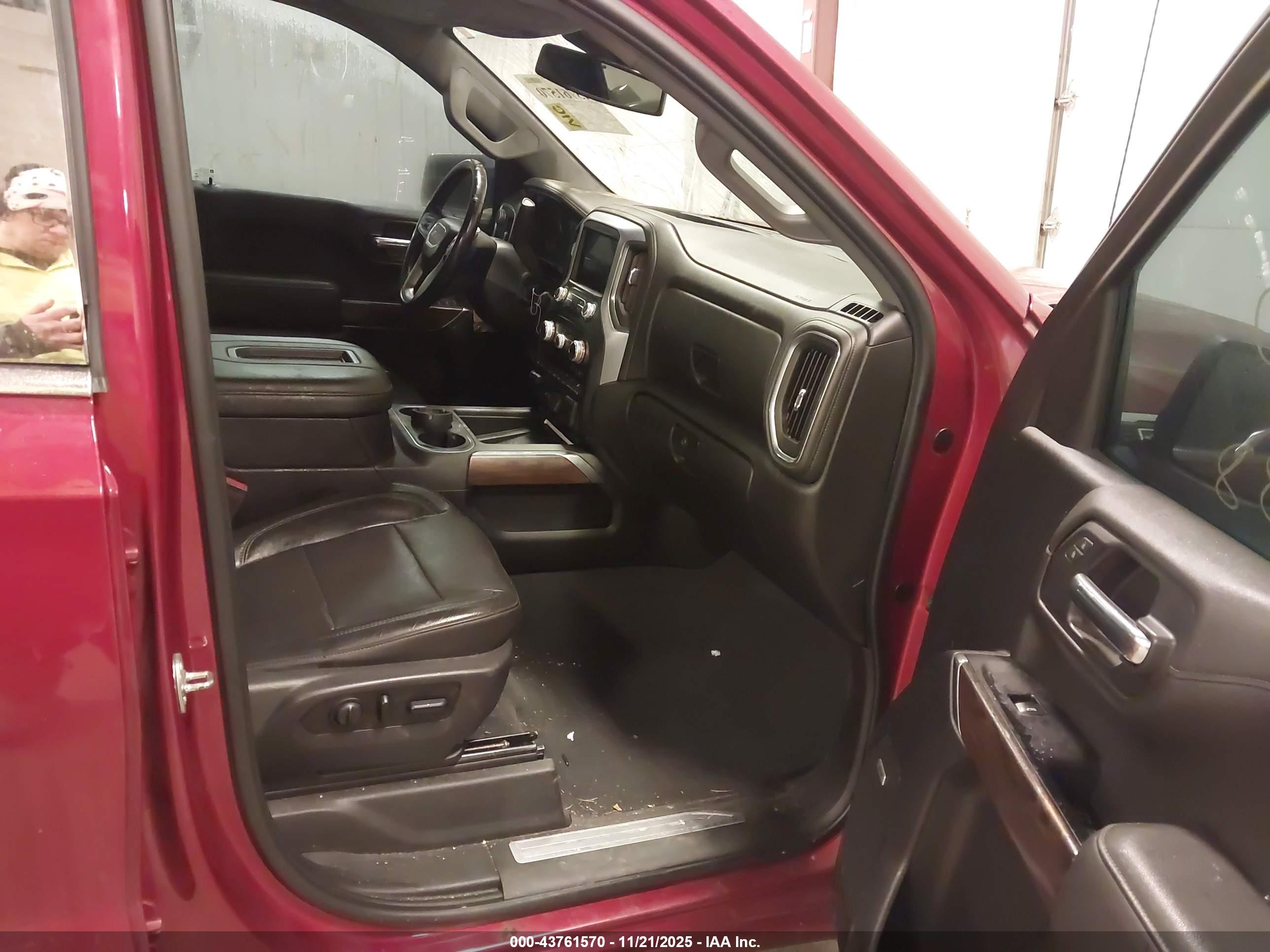 GMC SIERRA image 5
