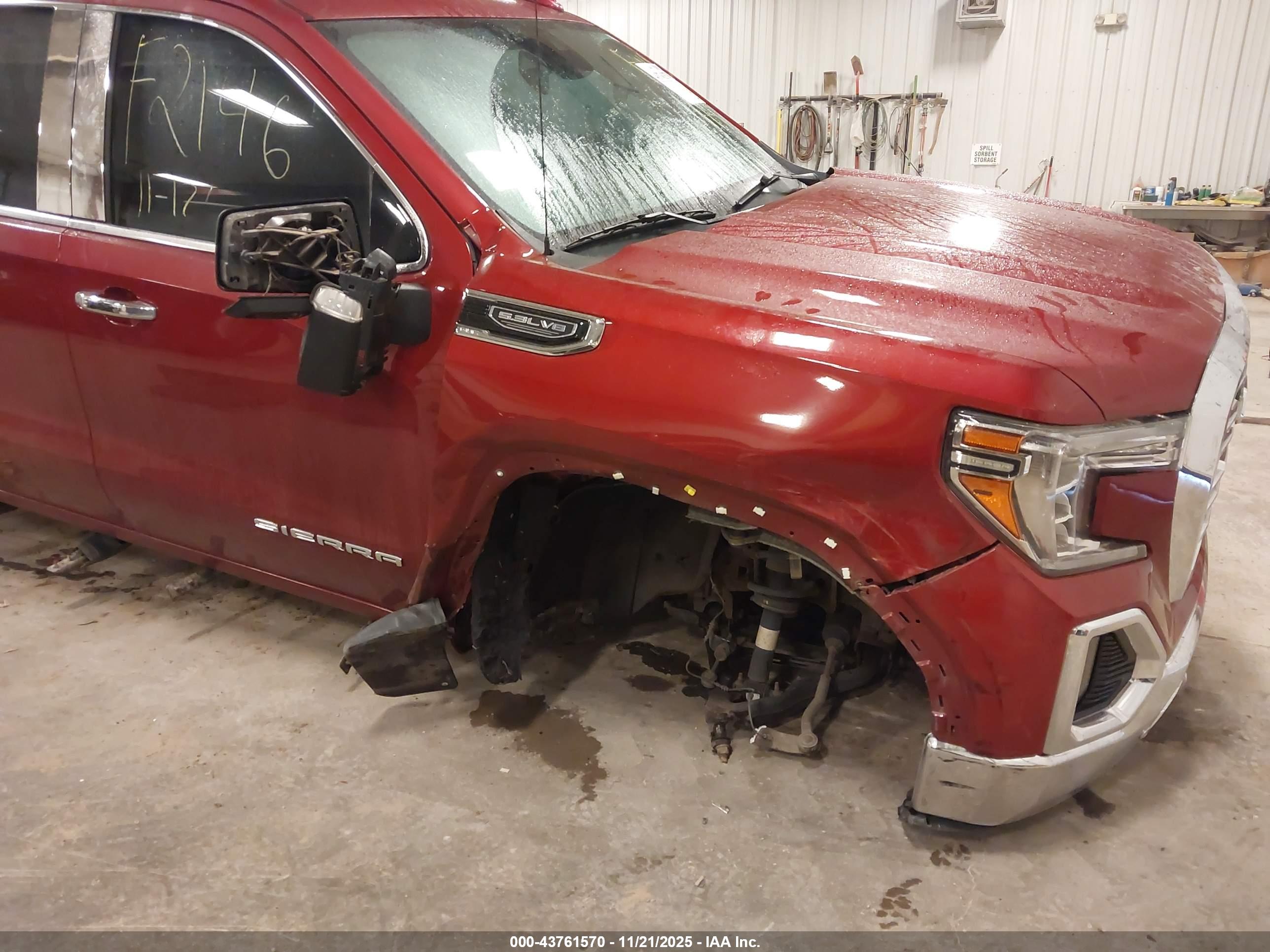 GMC SIERRA image 6