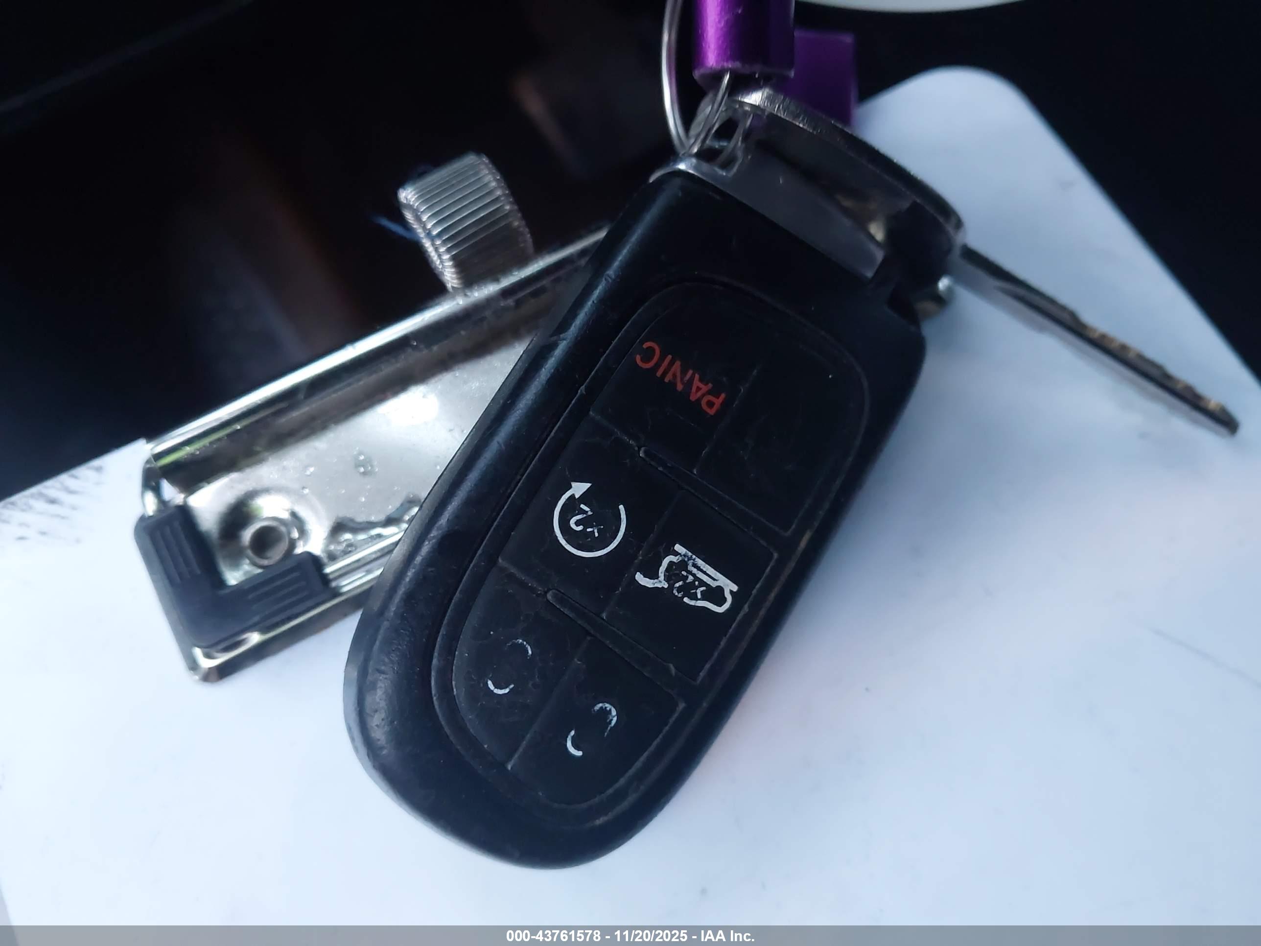 JEEP CHEROKEE image 11