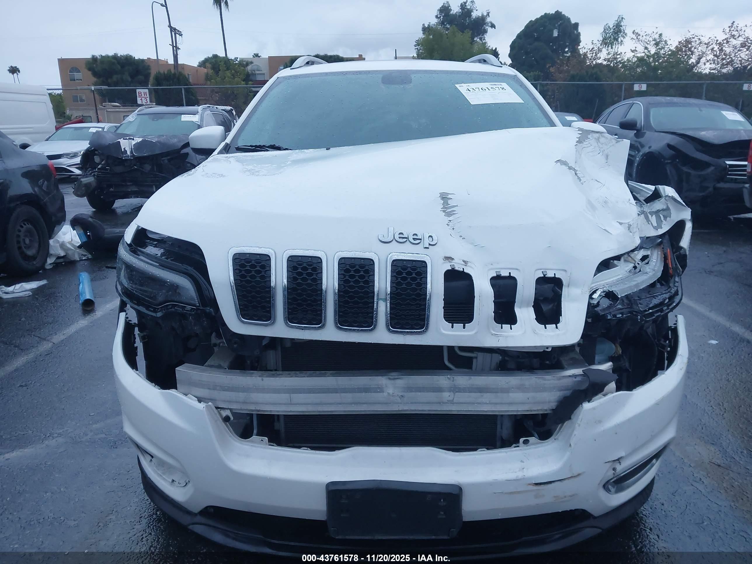 JEEP CHEROKEE image 6