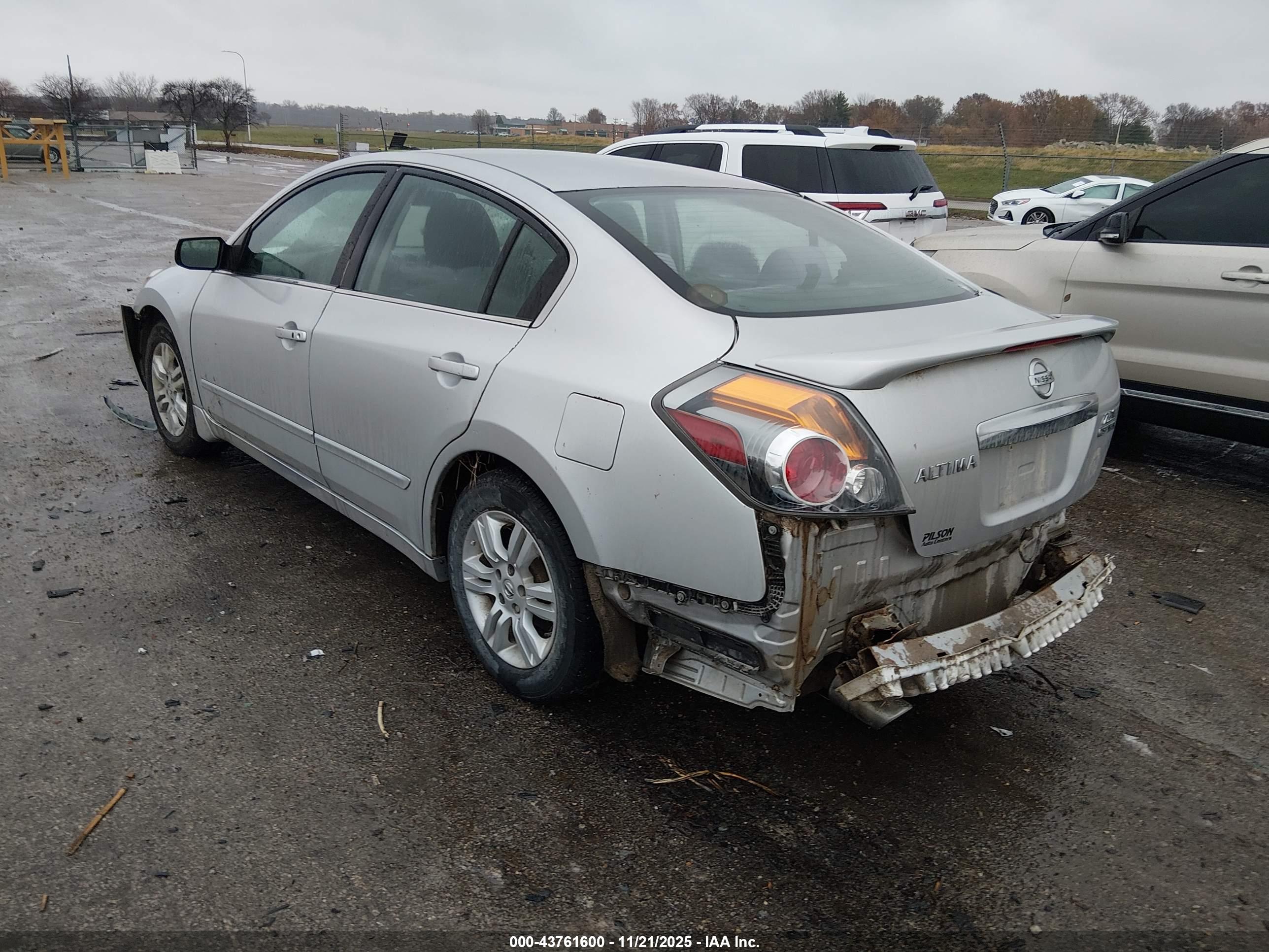 NISSAN ALTIMA image 3