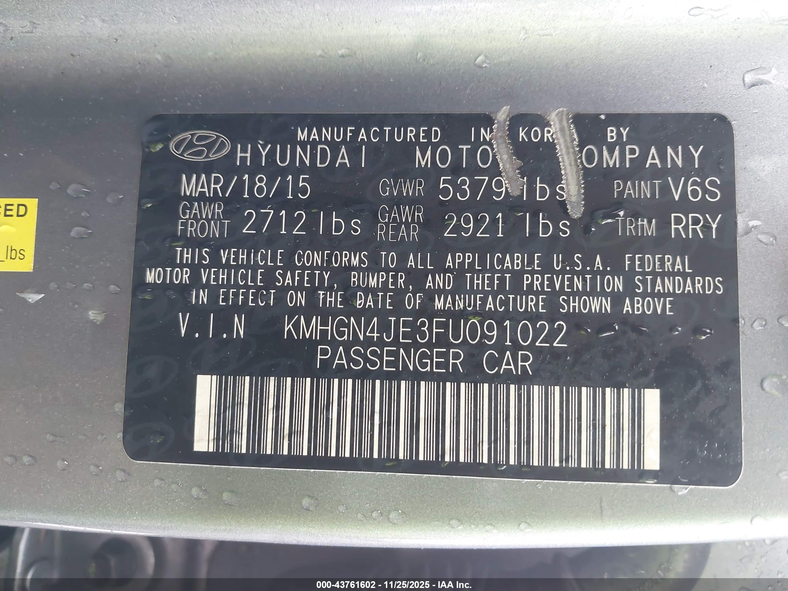 HYUNDAI GENESIS image 9