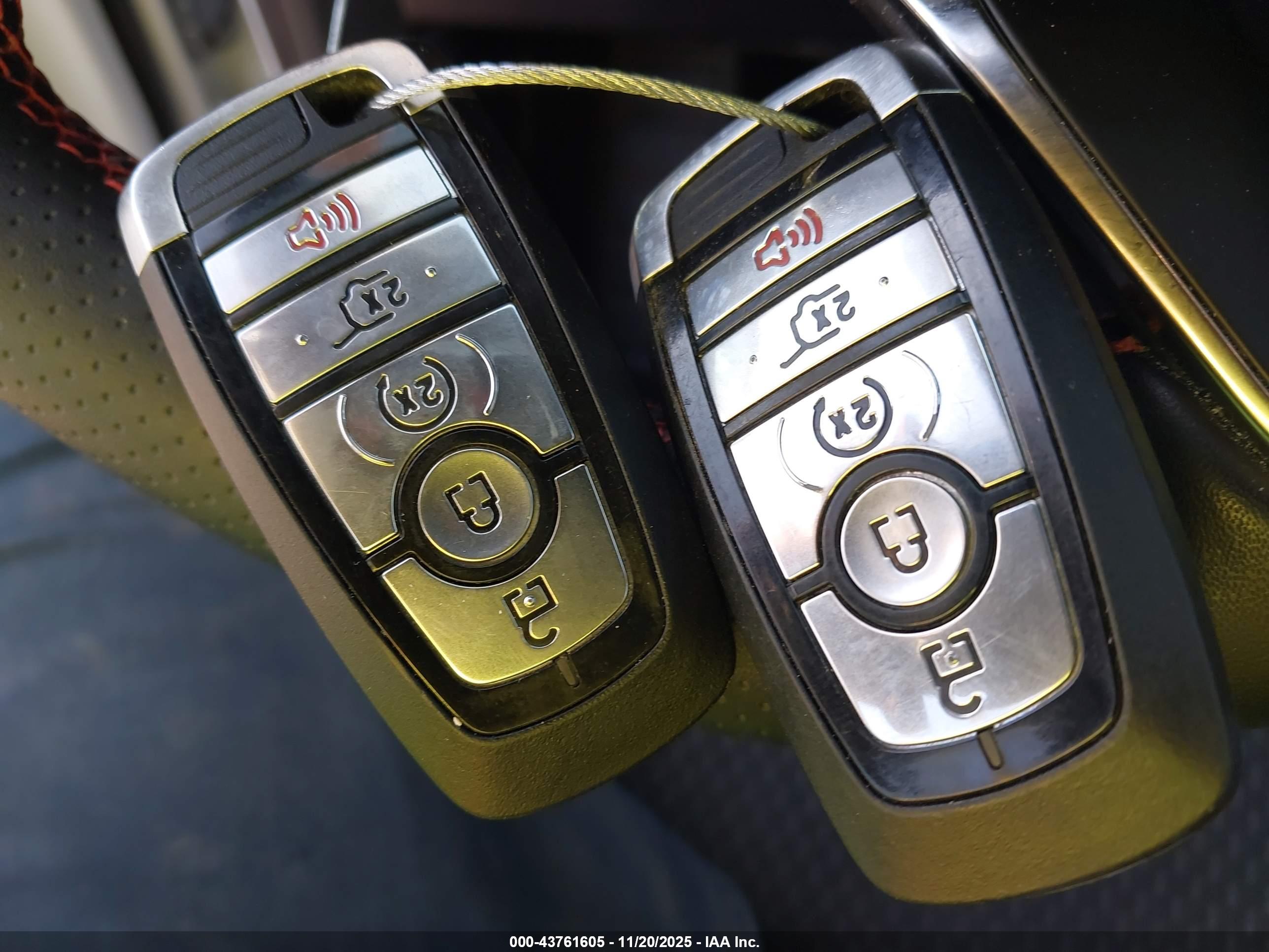 FORD ESCAPE image 11
