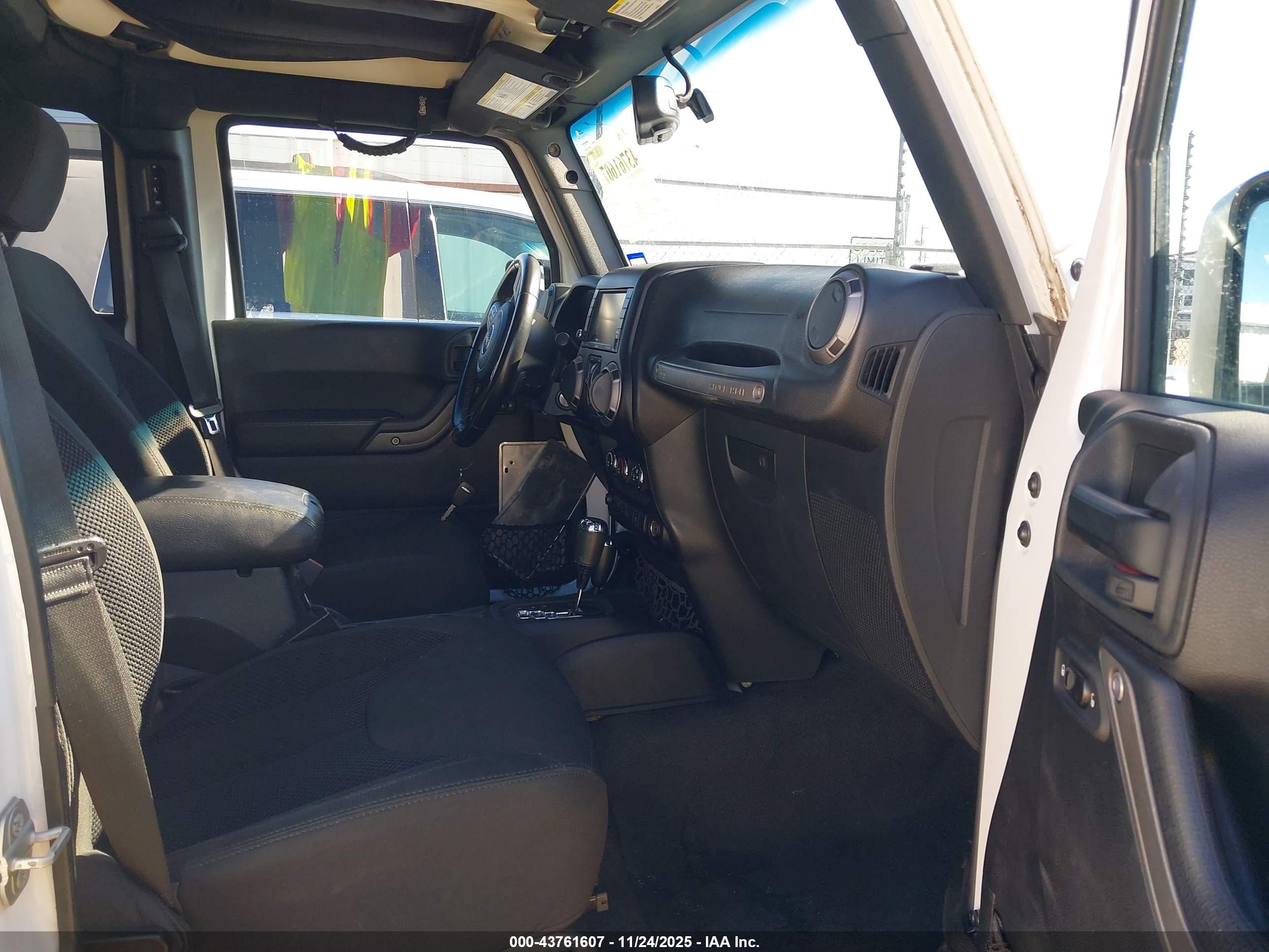JEEP WRANGLER image 5