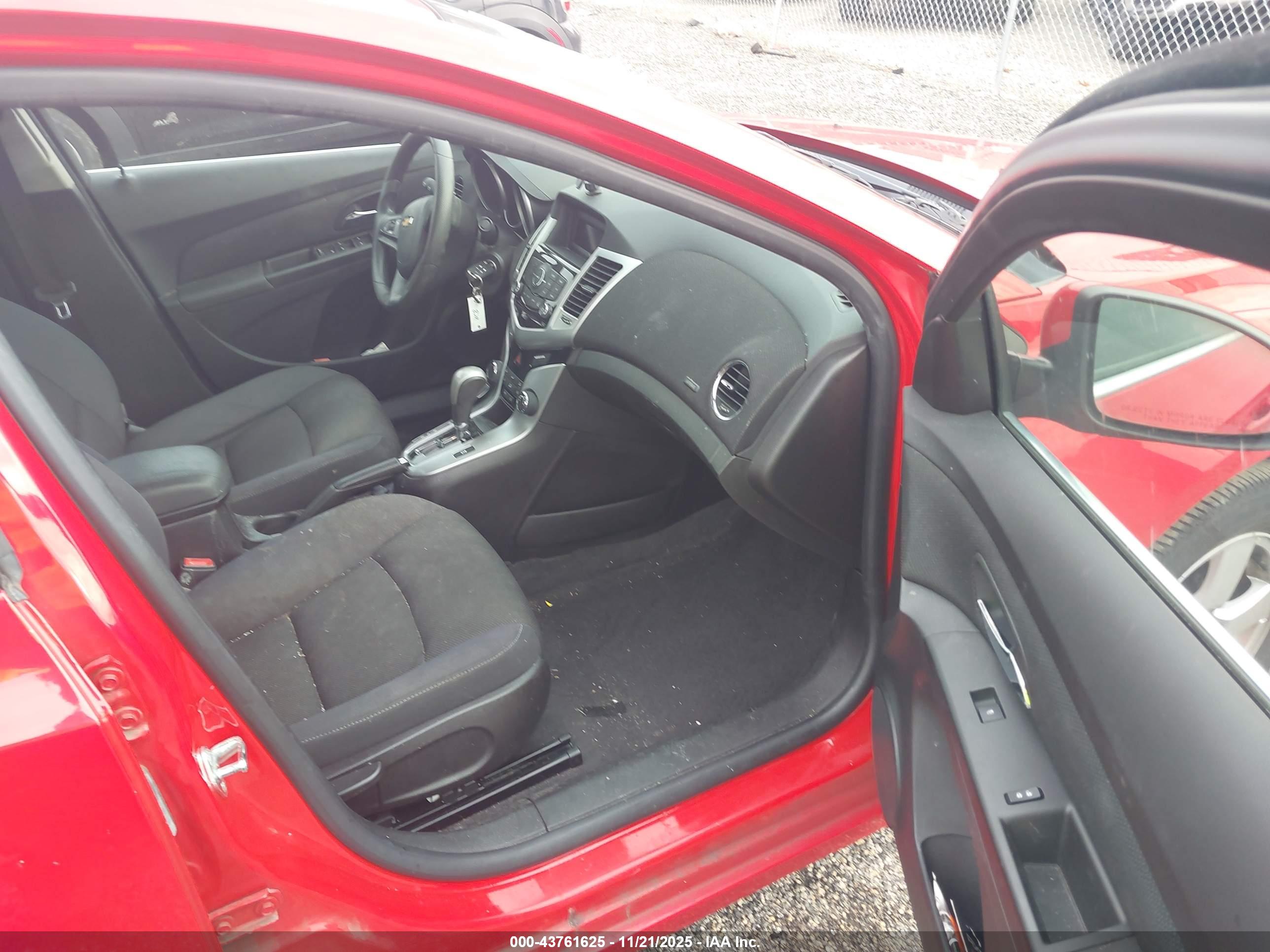 CHEVROLET CRUZE image 5