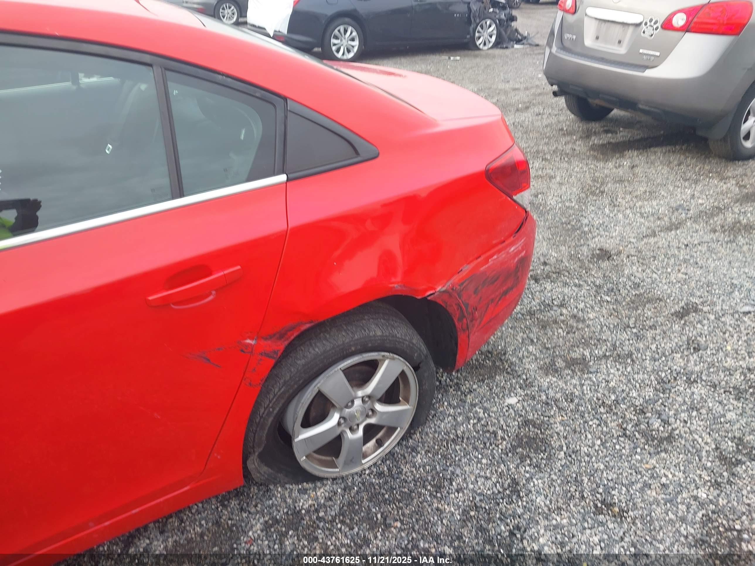 CHEVROLET CRUZE image 6