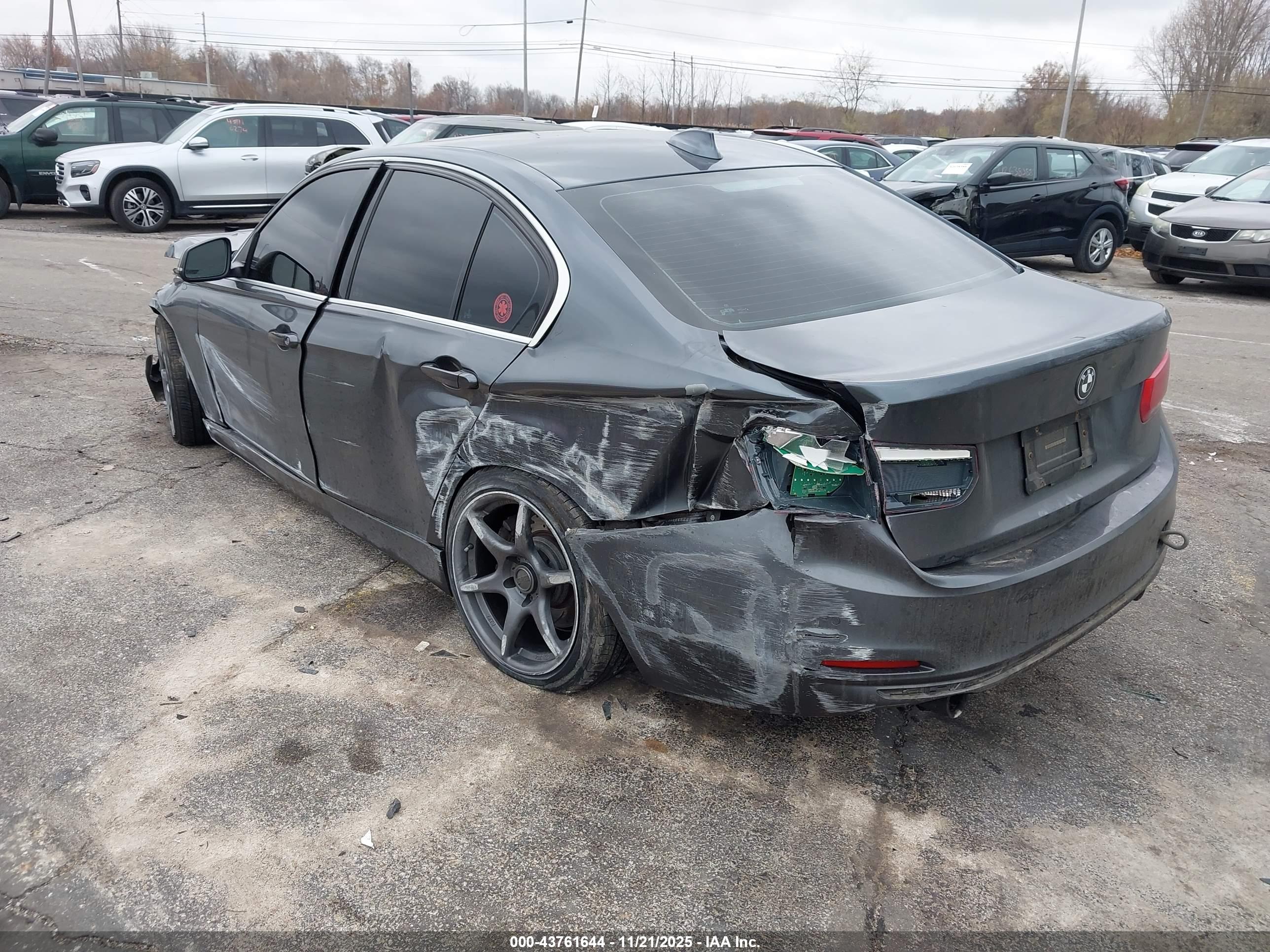 BMW 340I image 3