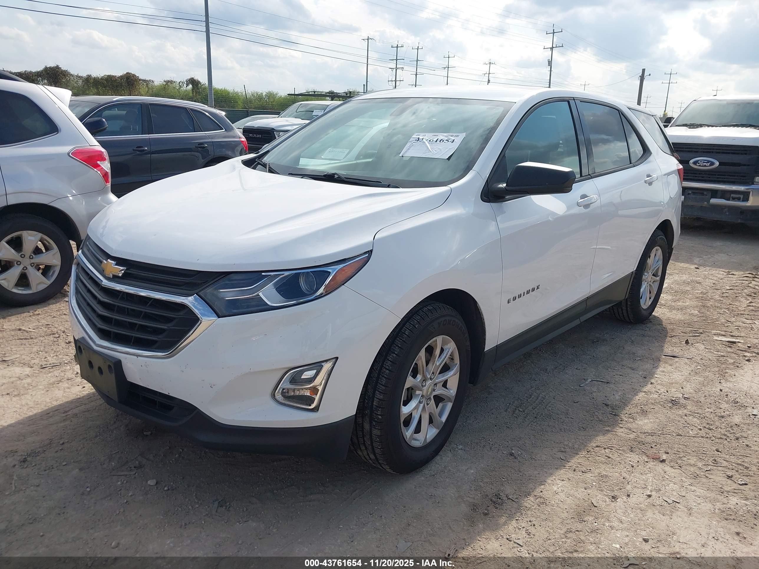 CHEVROLET EQUINOX image 2