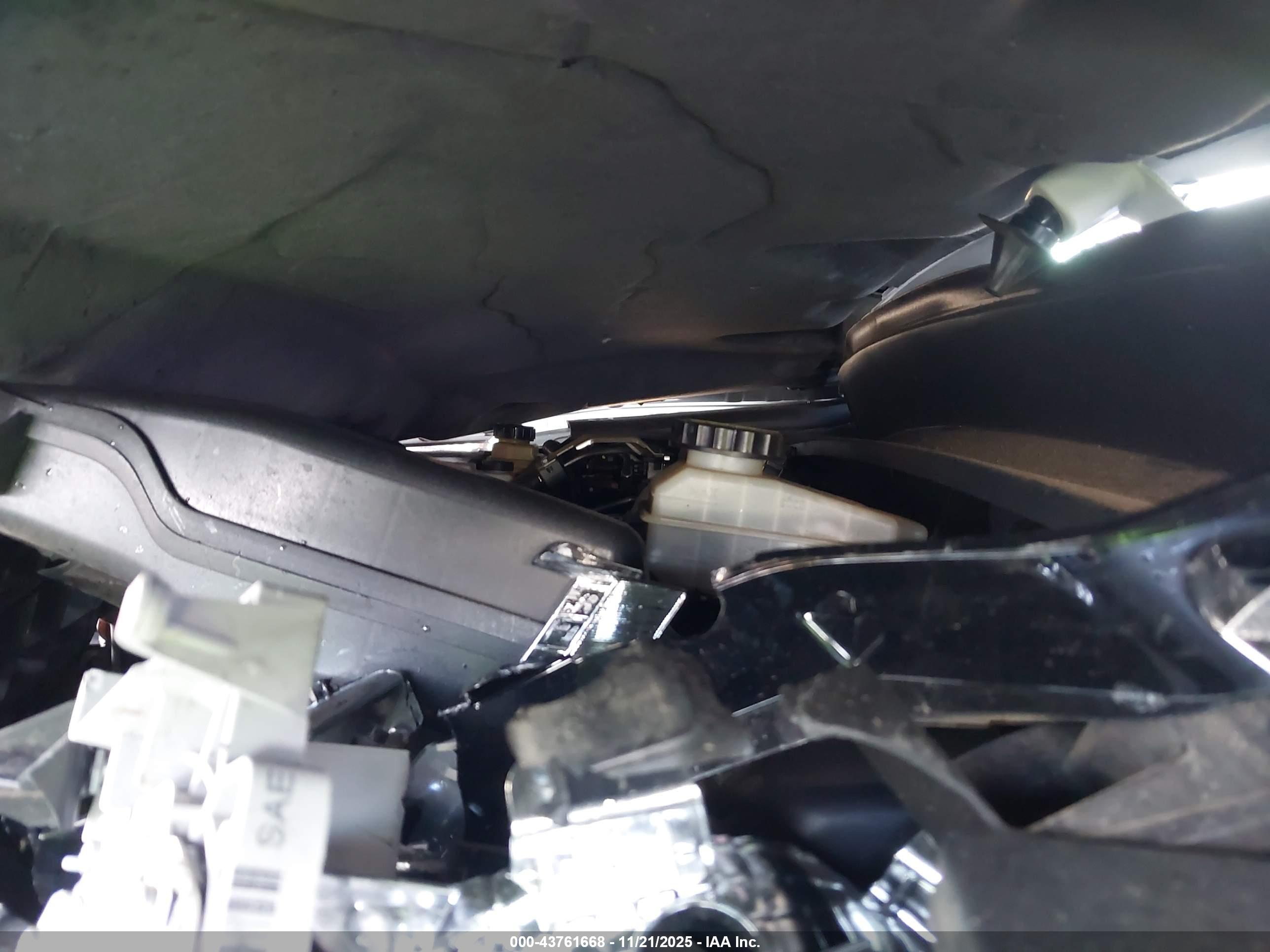 NISSAN PATHFINDER image 10