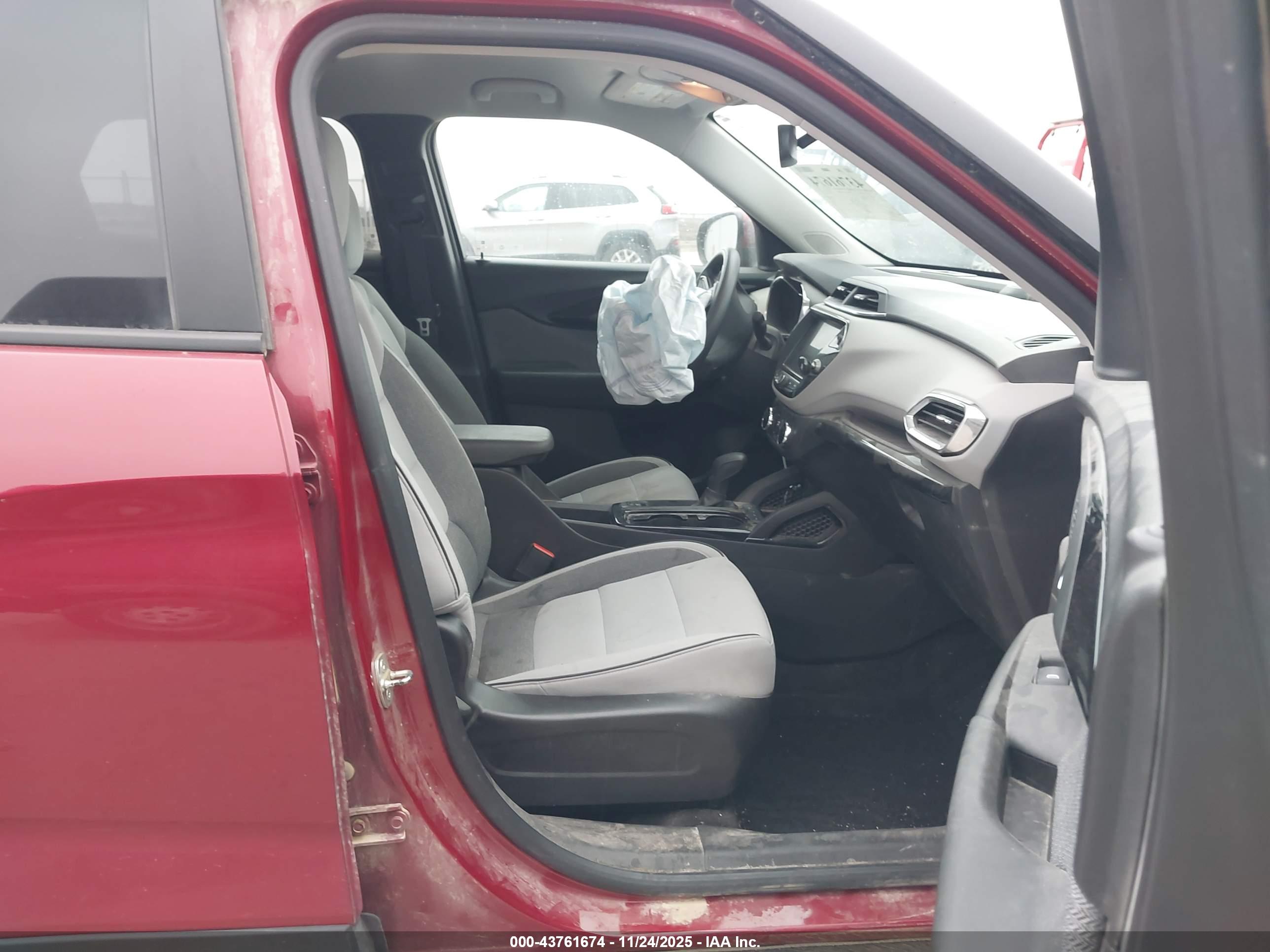CHEVROLET TRAILBLAZER image 5