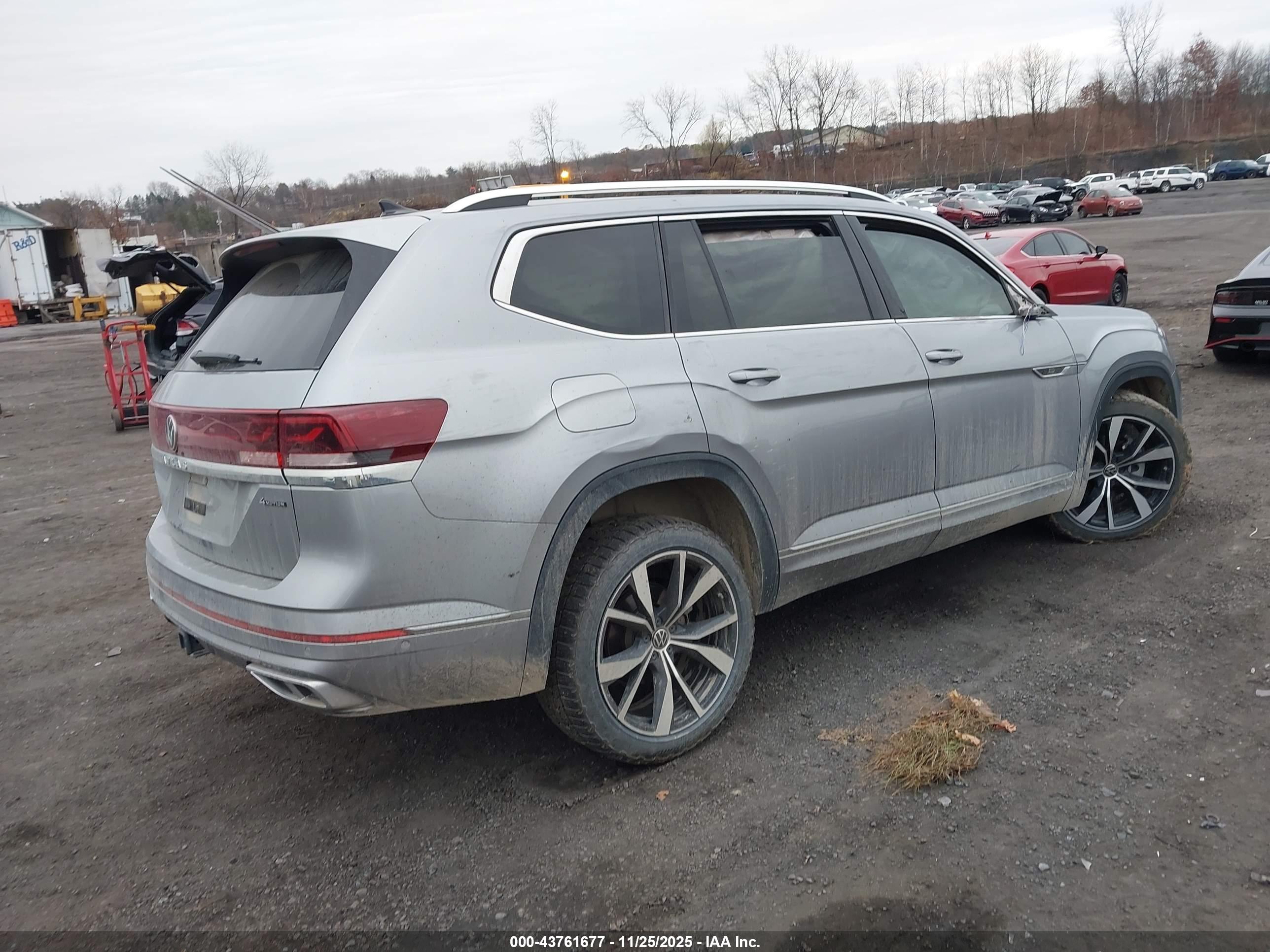 VOLKSWAGEN ATLAS image 4