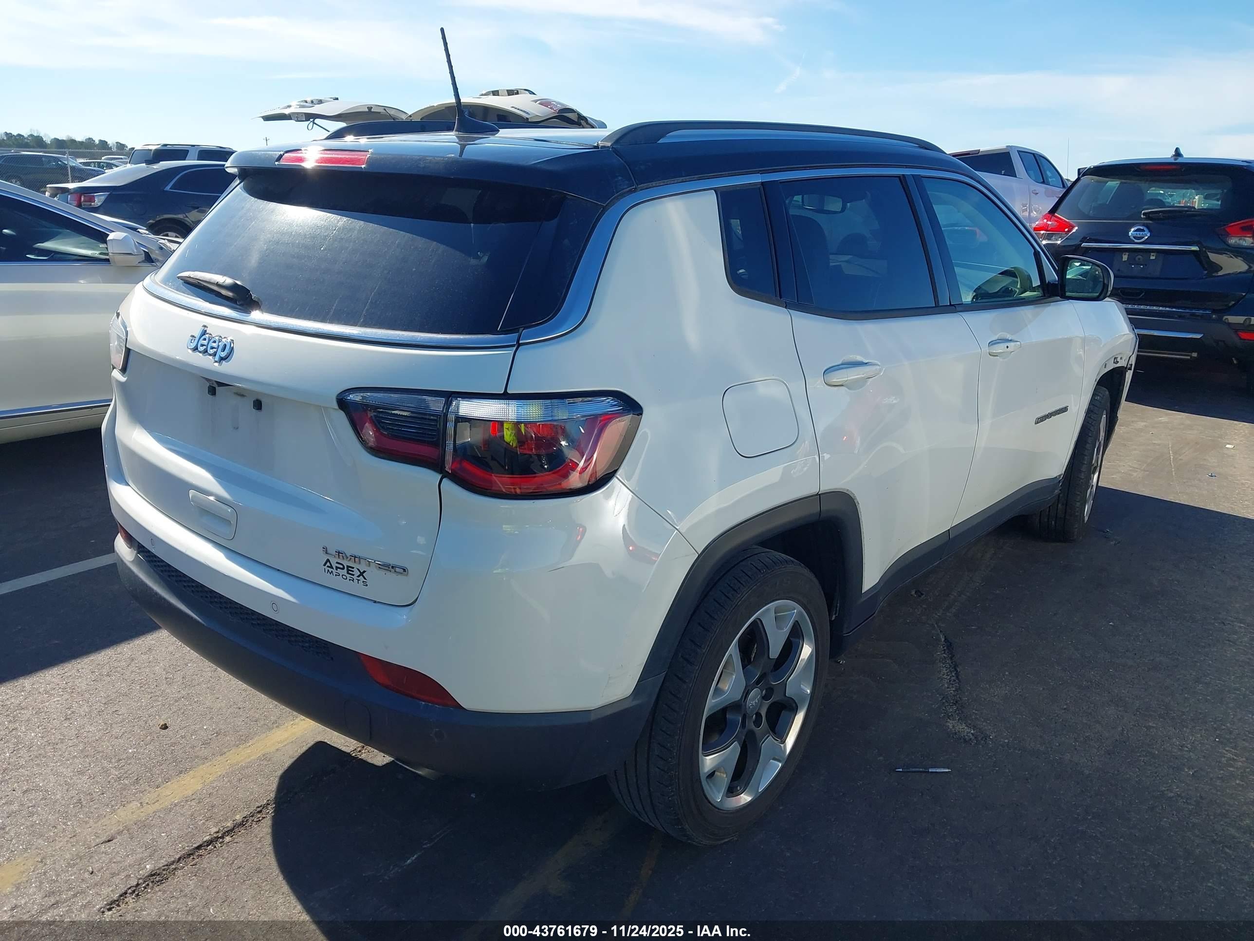 JEEP COMPASS image 4