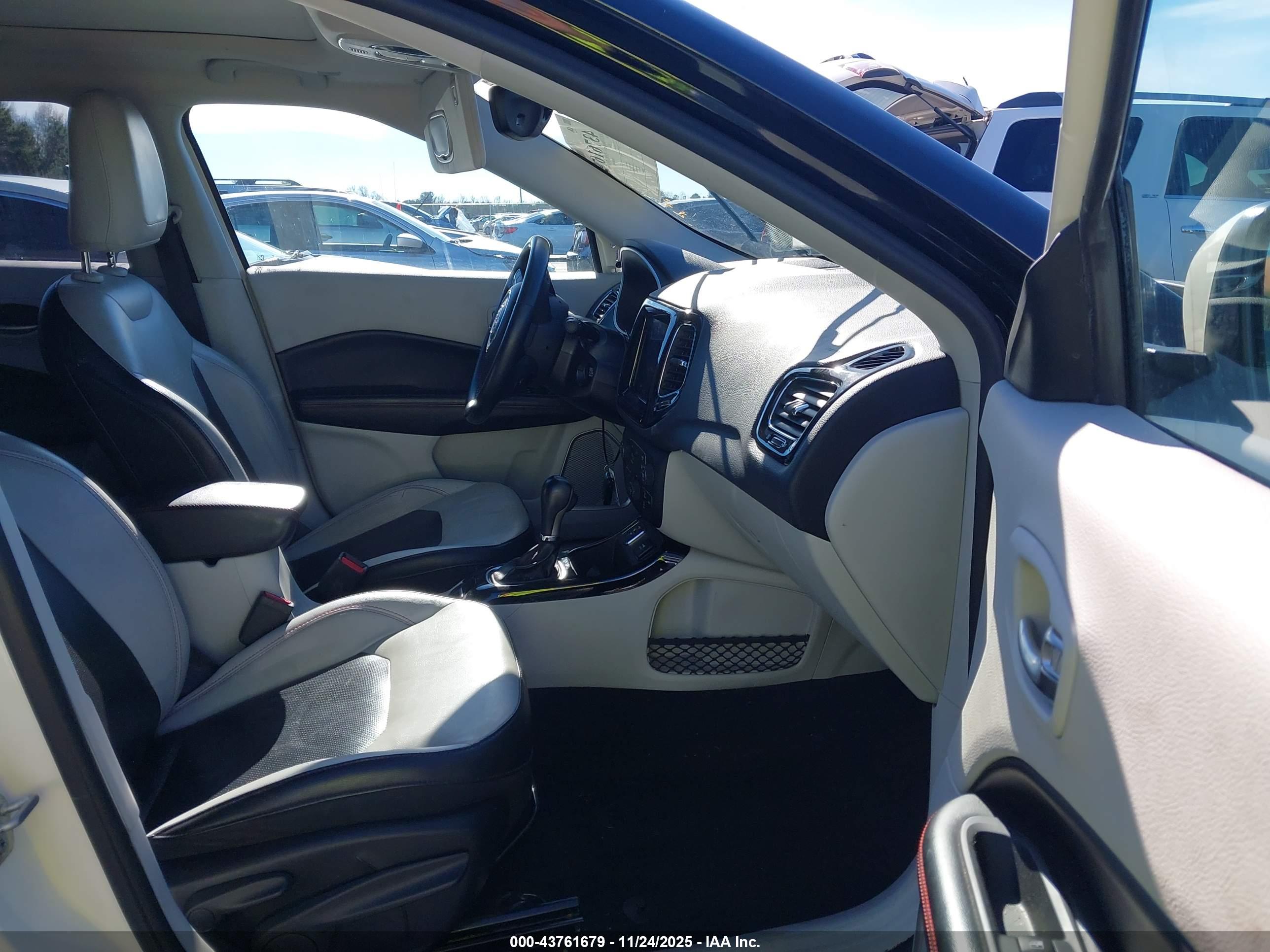 JEEP COMPASS image 5