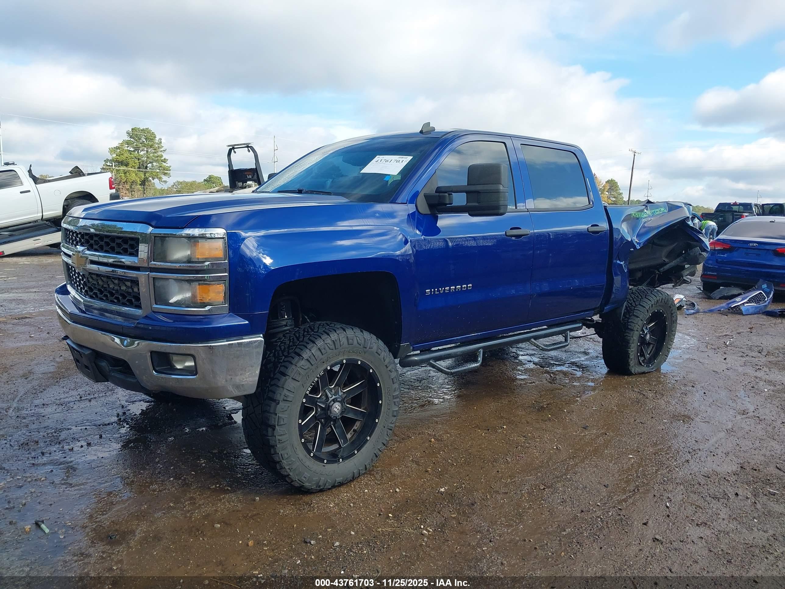 CHEVROLET SILVERADO image 2