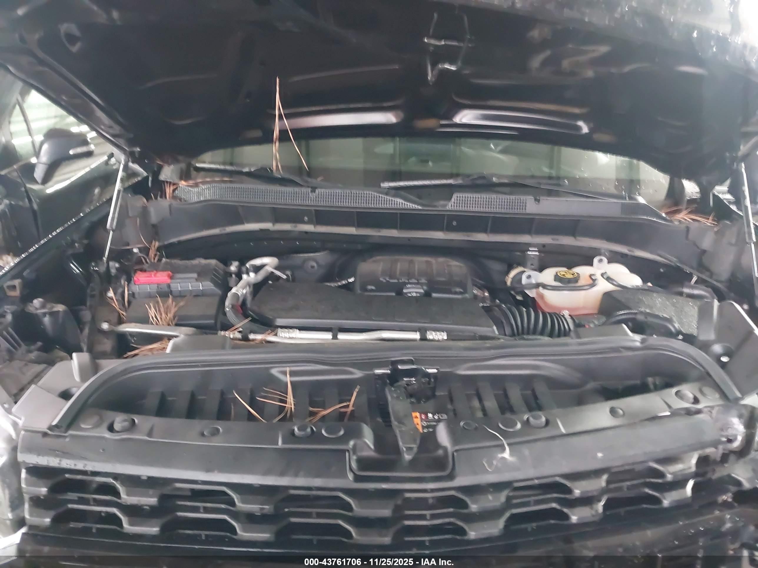 CHEVROLET SILVERADO image 10