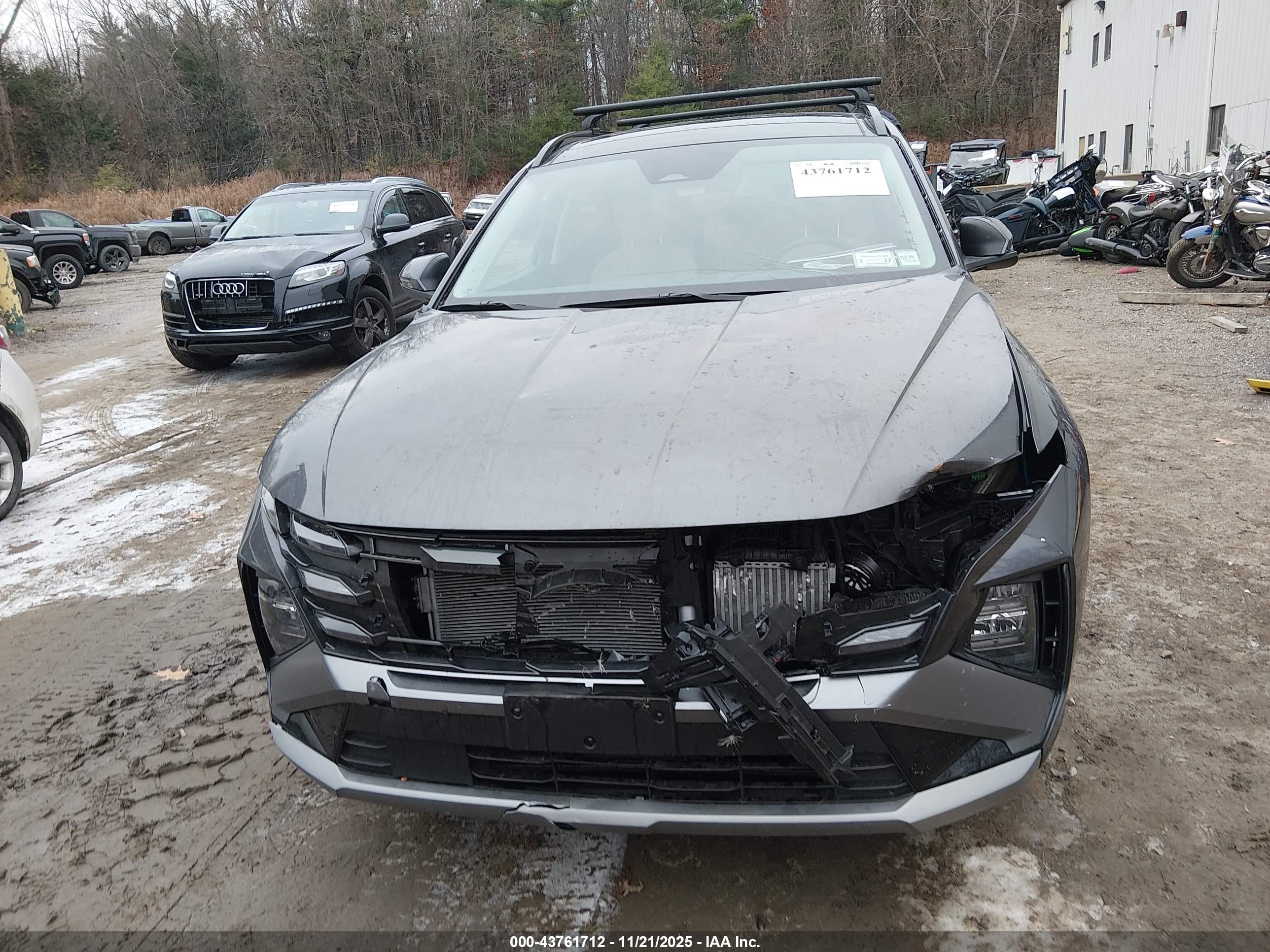 HYUNDAI TUCSON image 6