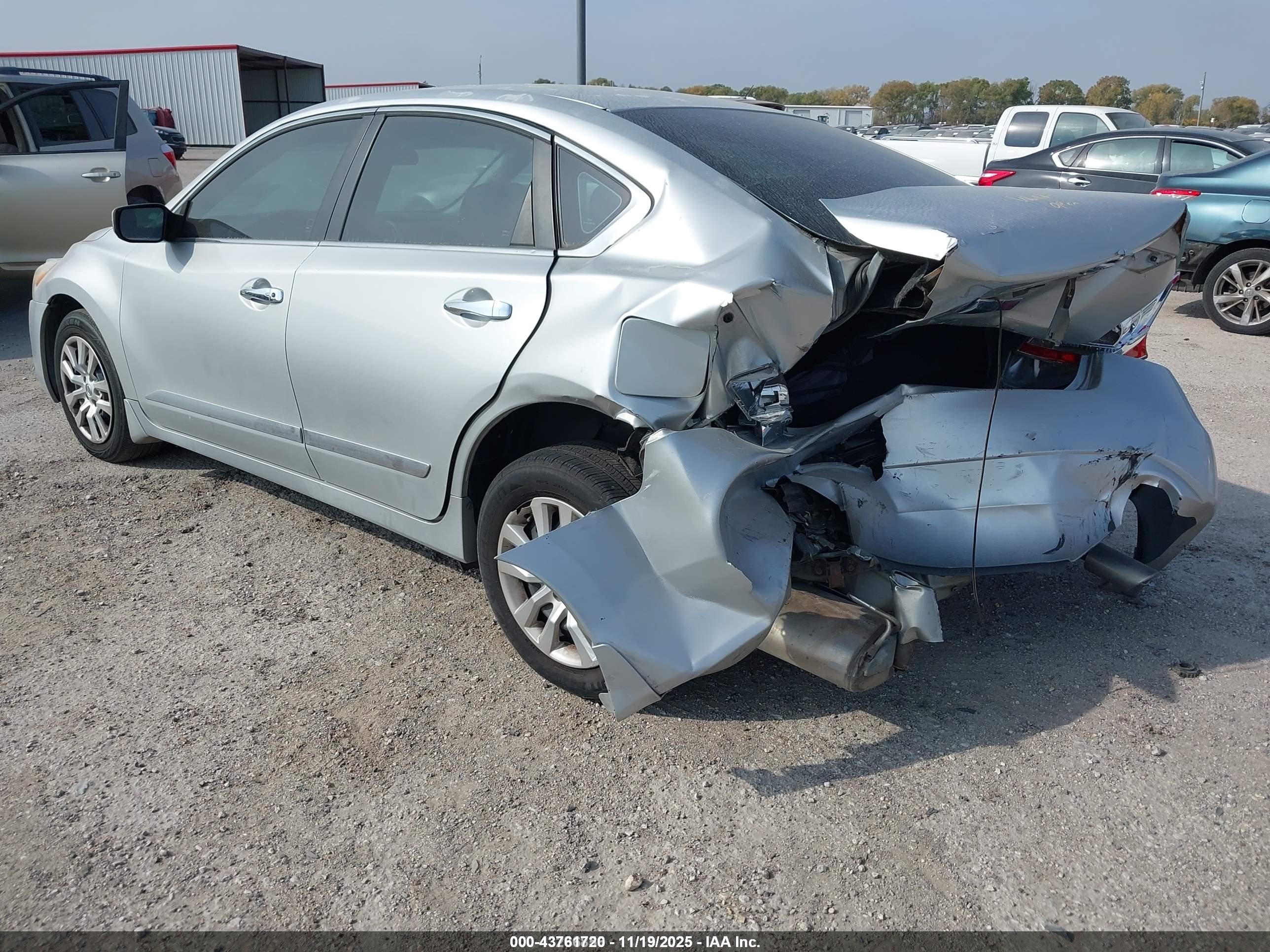 NISSAN ALTIMA image 3