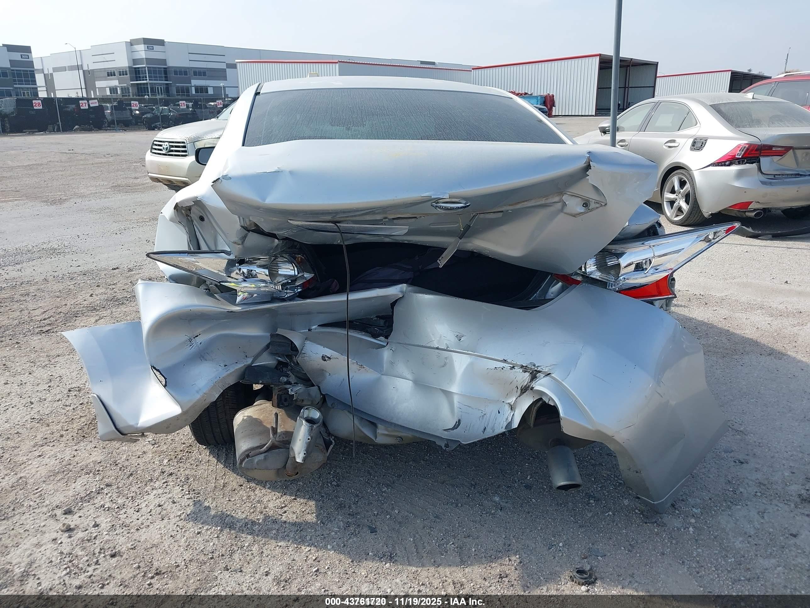 NISSAN ALTIMA image 6