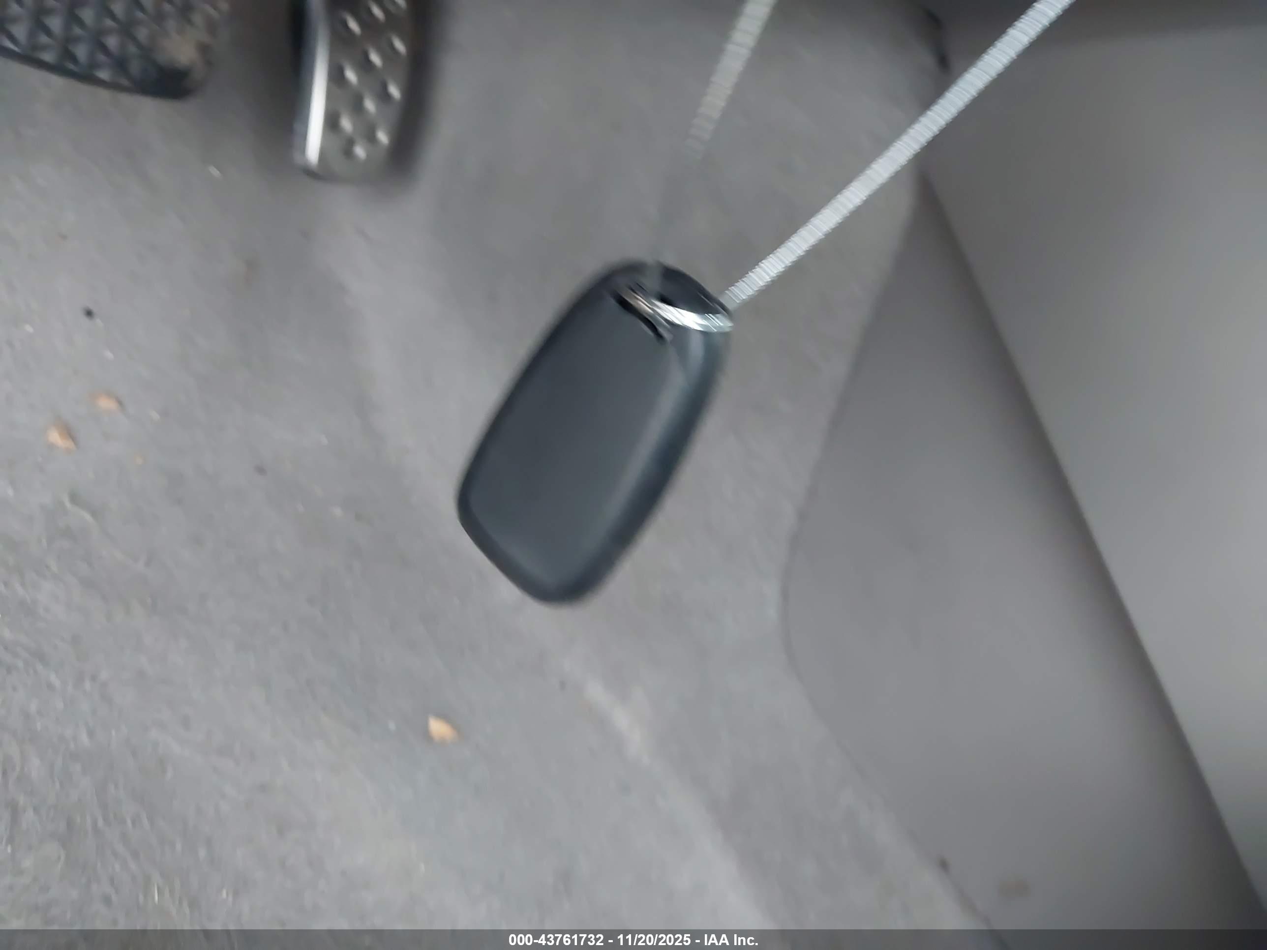 CHEVROLET MALIBU image 11