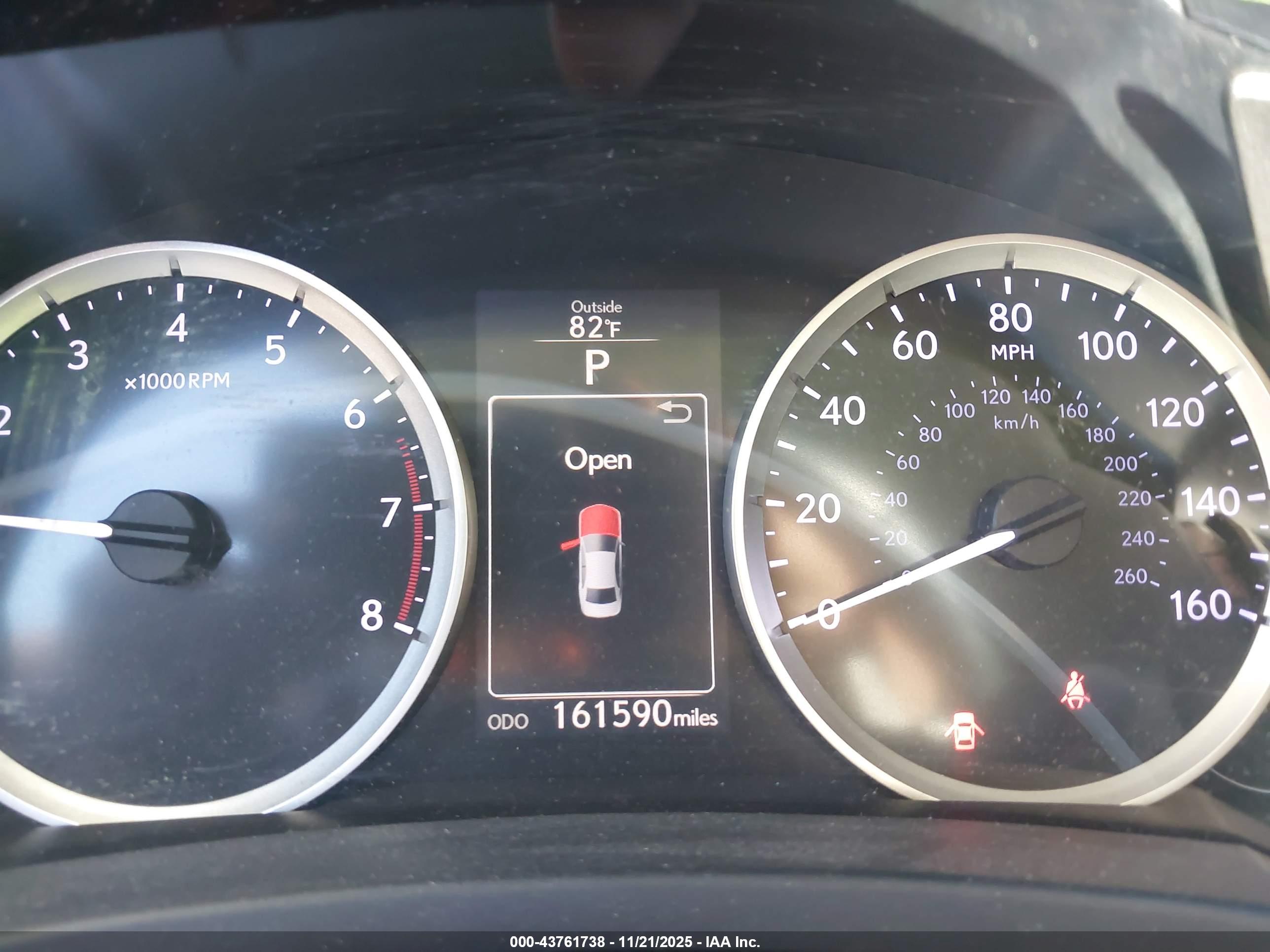 LEXUS IS image 7