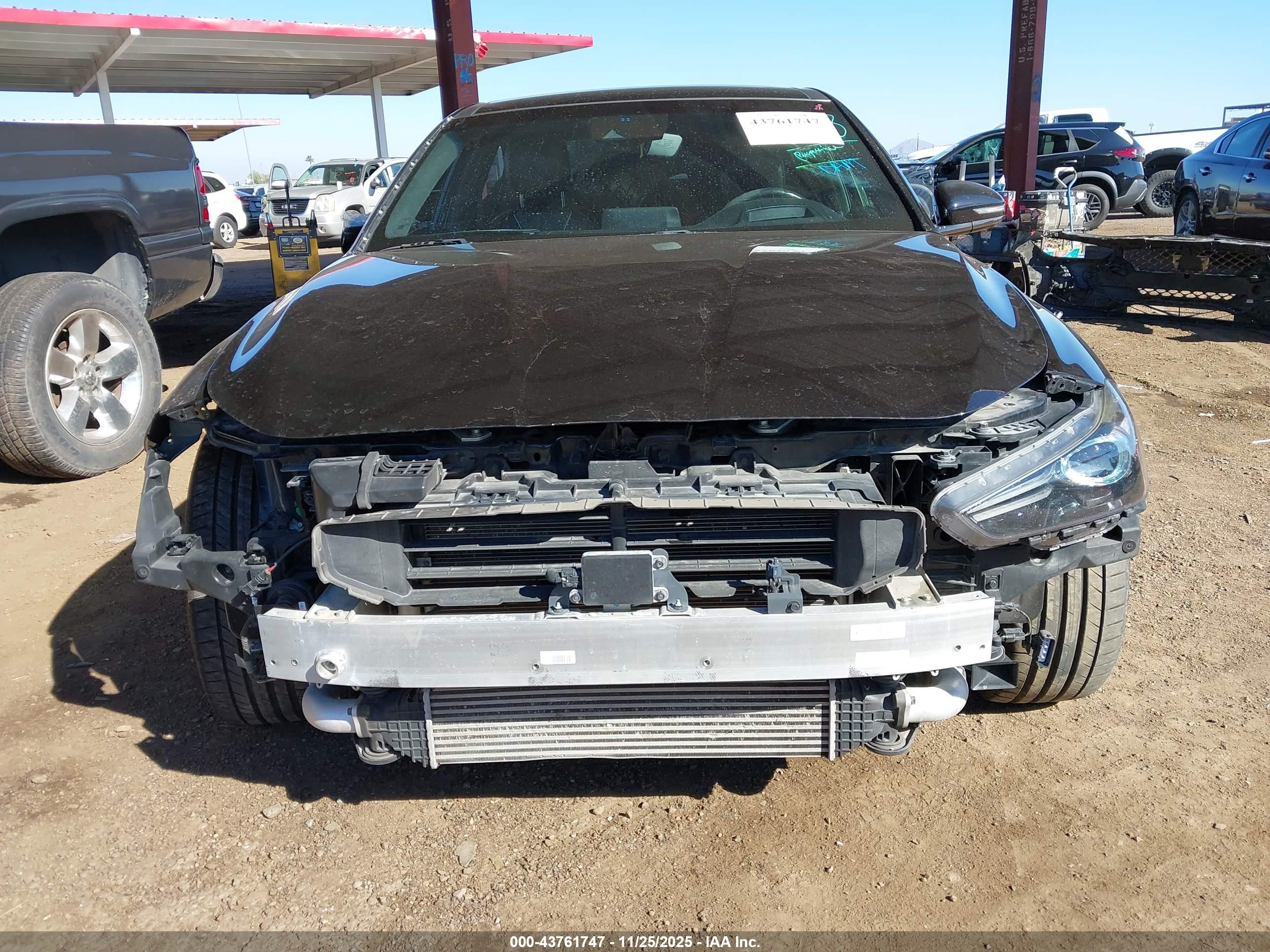 GENESIS G70 image 6