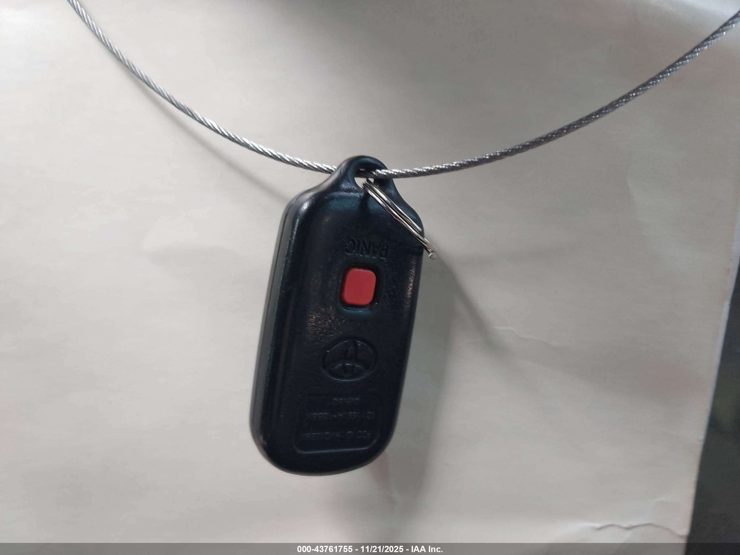 TOYOTA 4RUNNER image 11
