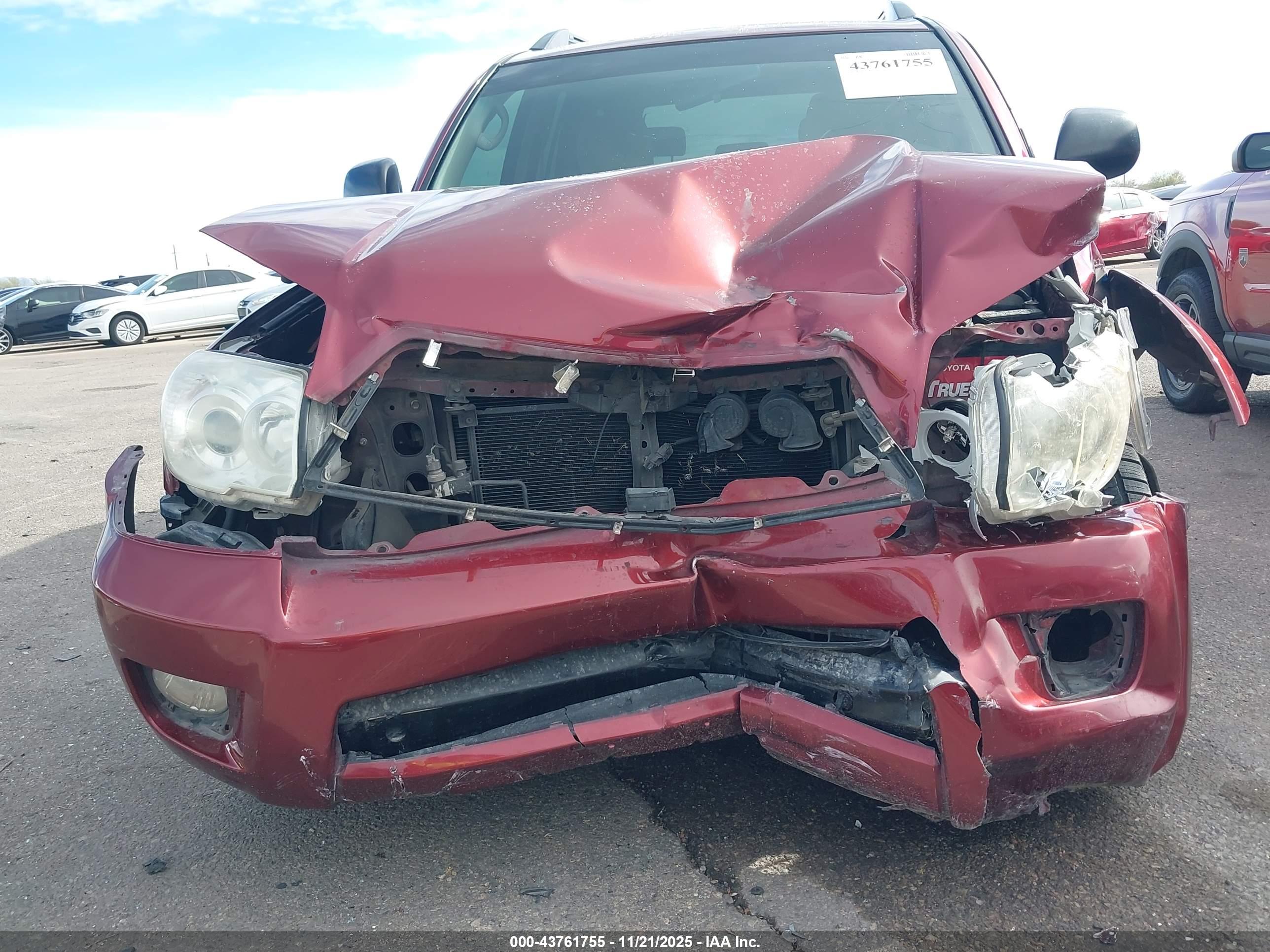 TOYOTA 4RUNNER image 6
