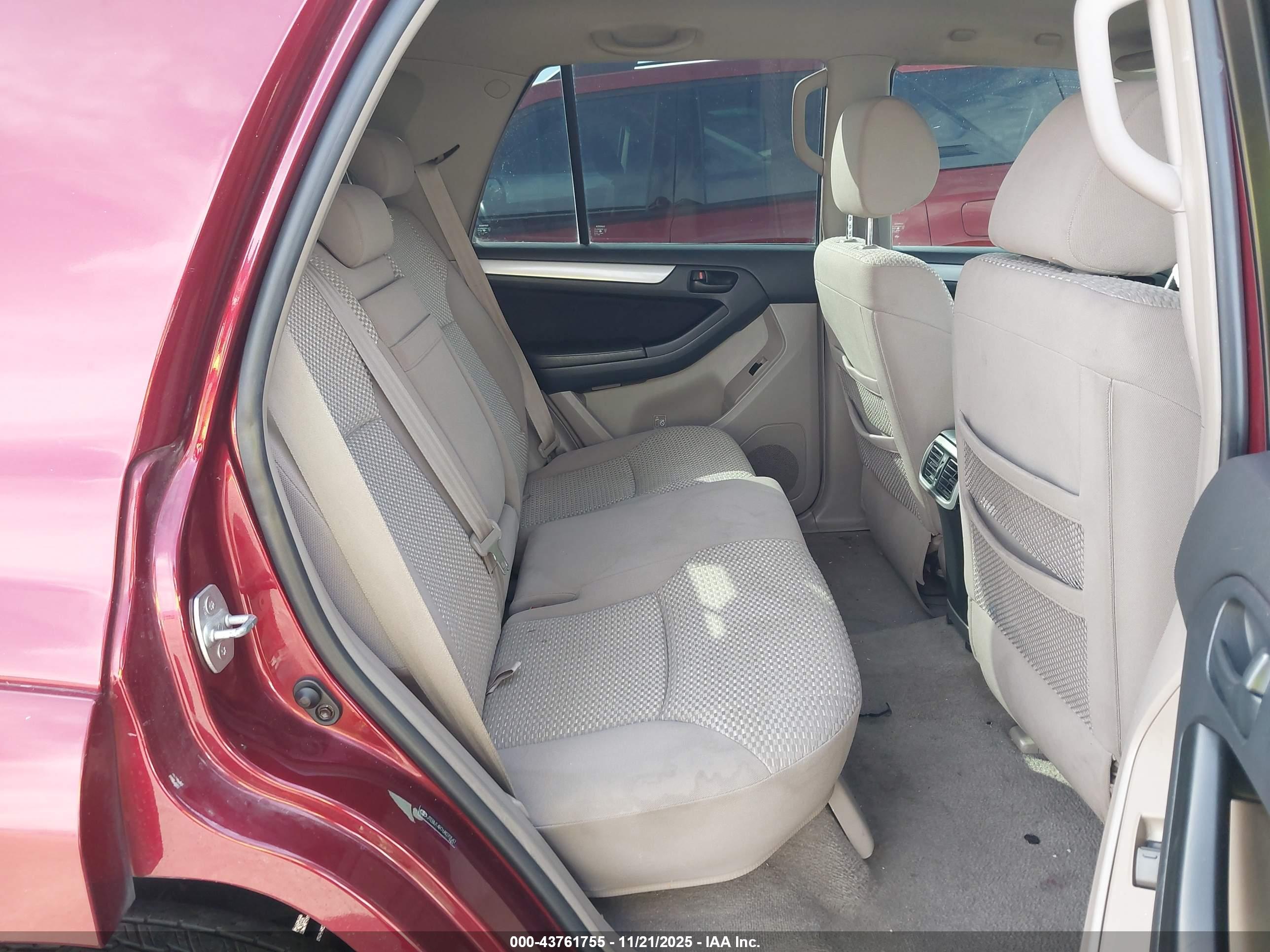TOYOTA 4RUNNER image 8
