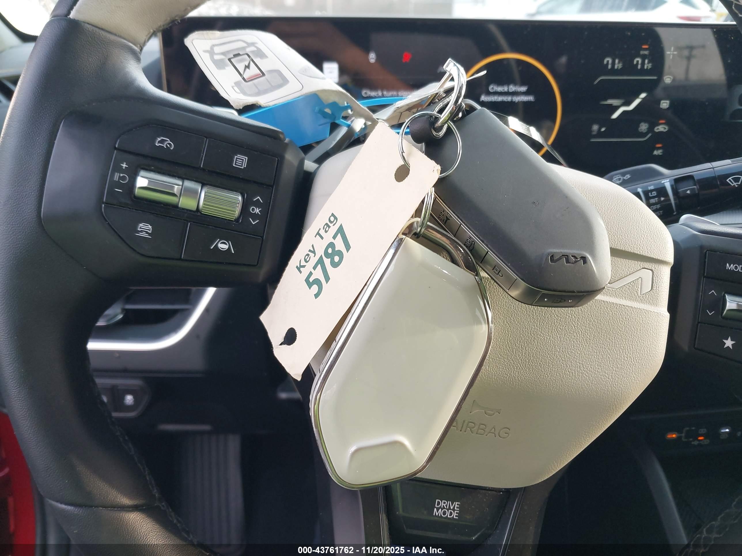 KIA K4 image 11