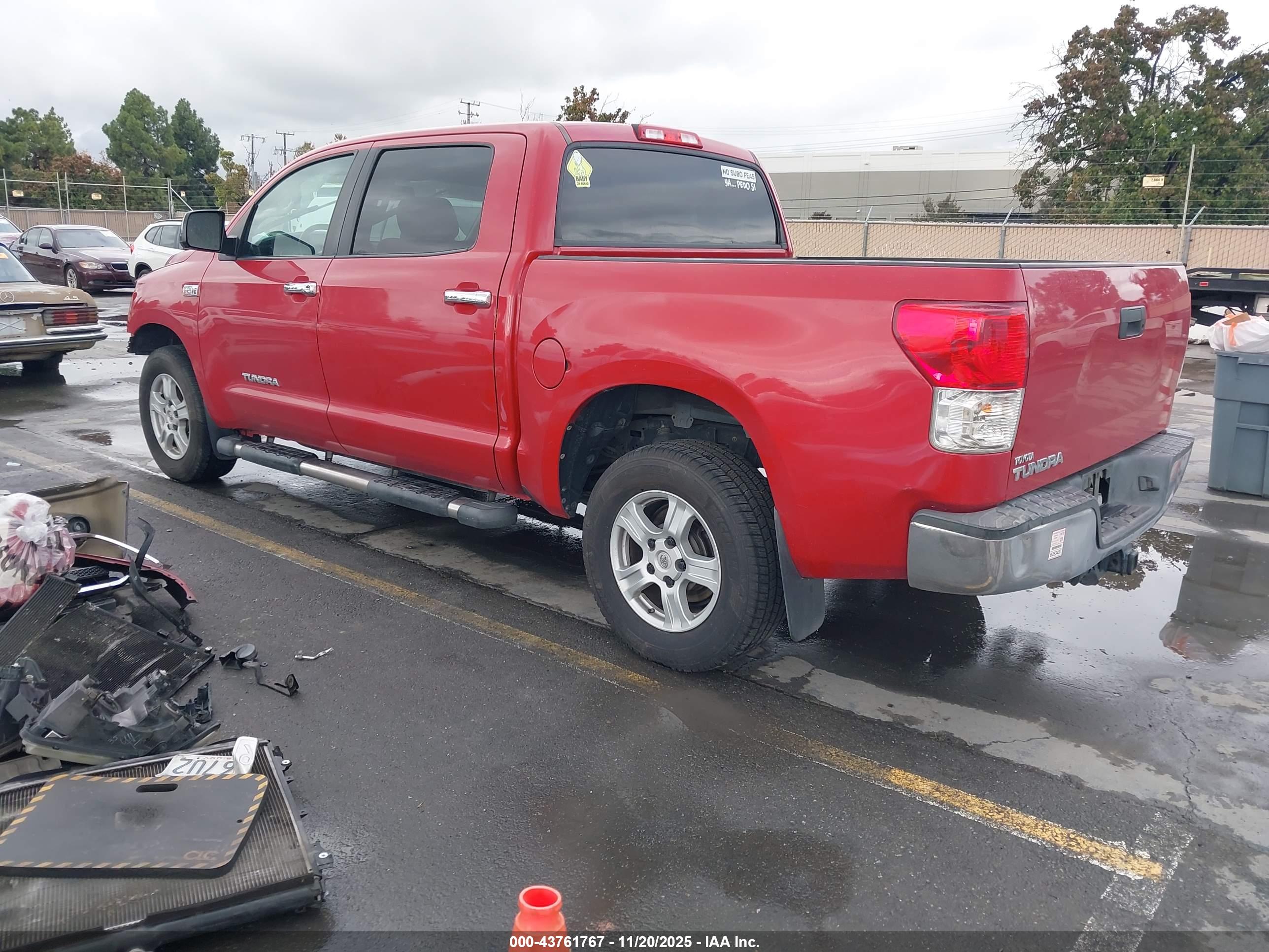 TOYOTA TUNDRA image 3