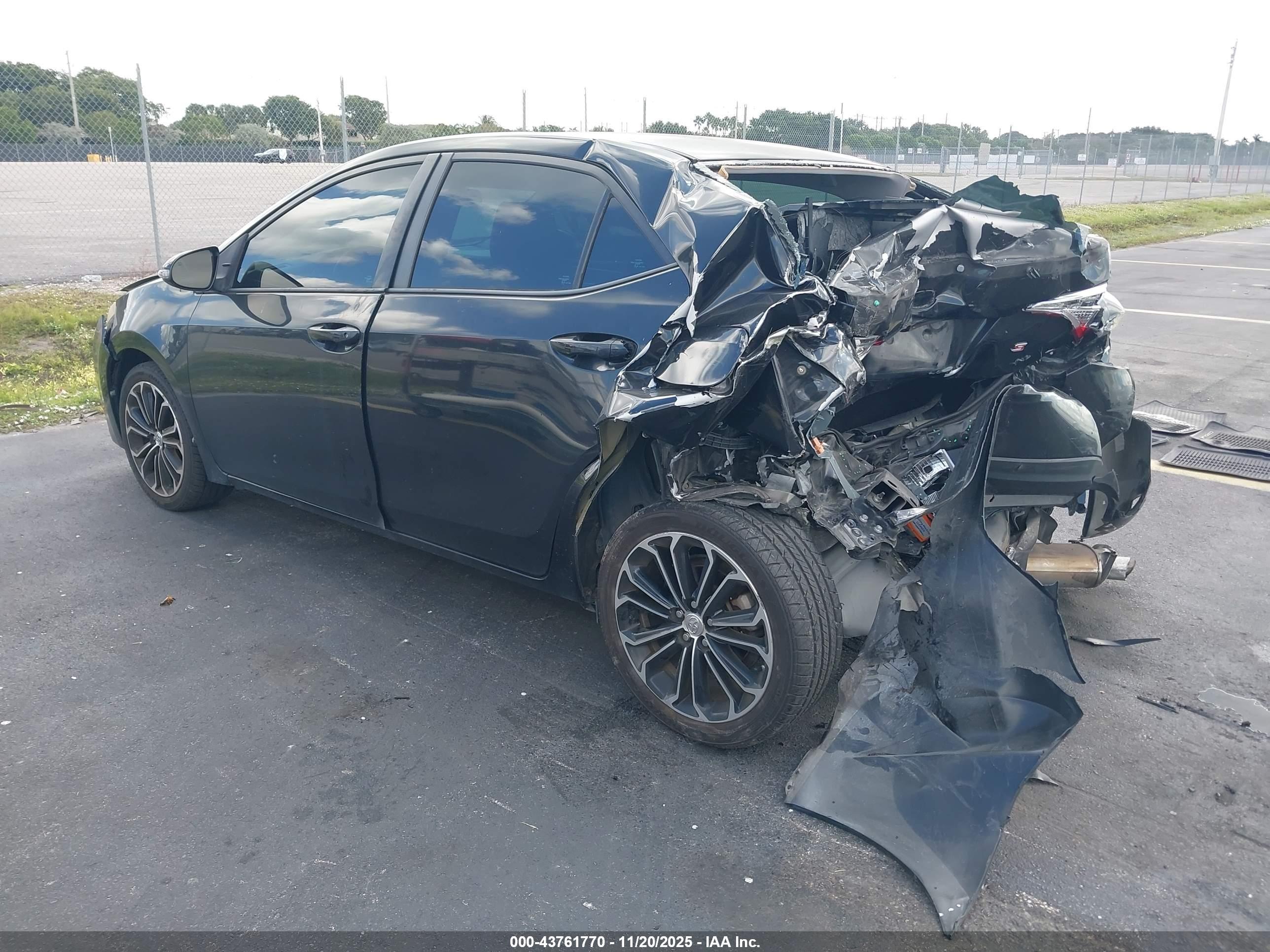 TOYOTA COROLLA image 3