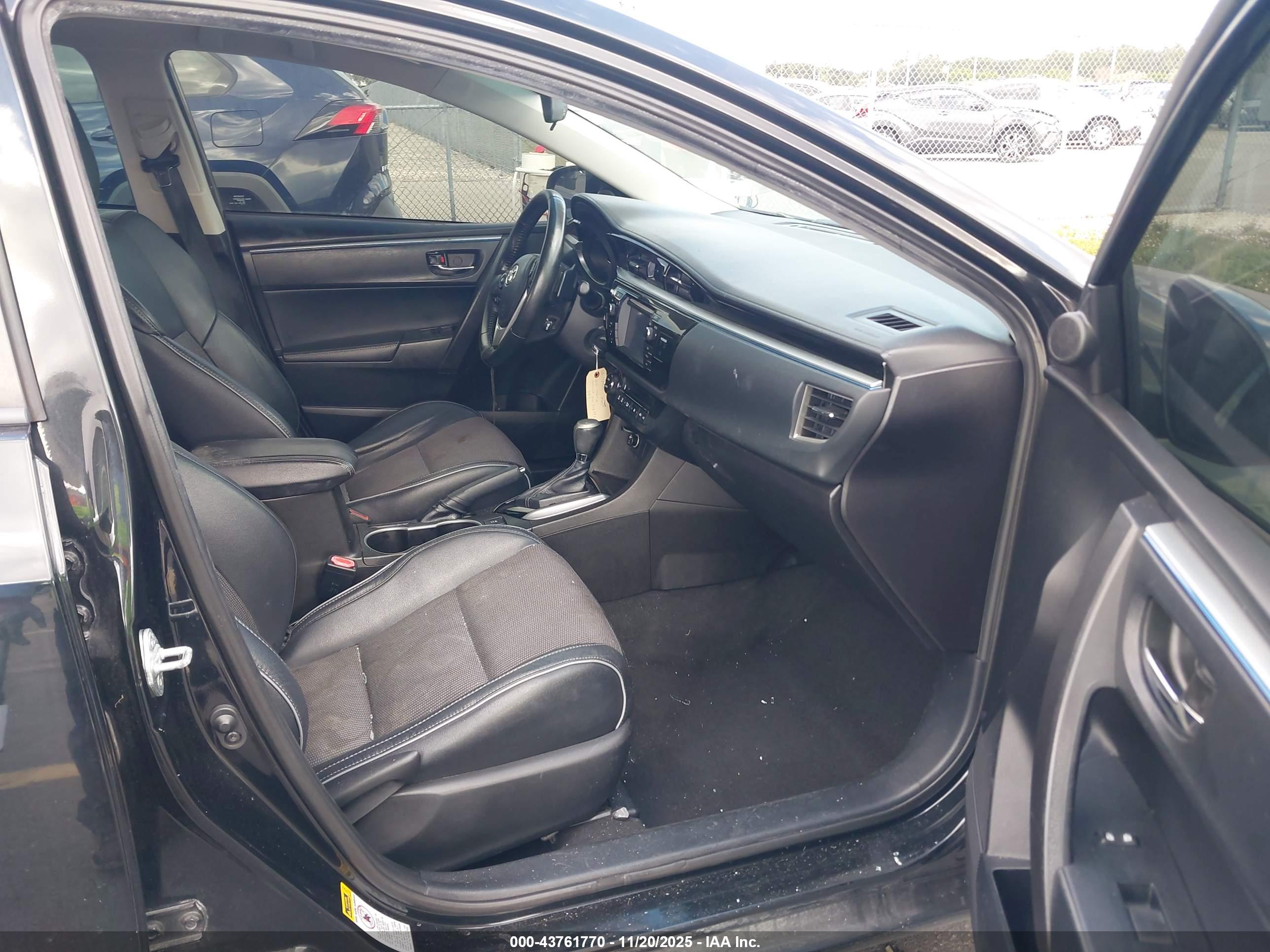 TOYOTA COROLLA image 5