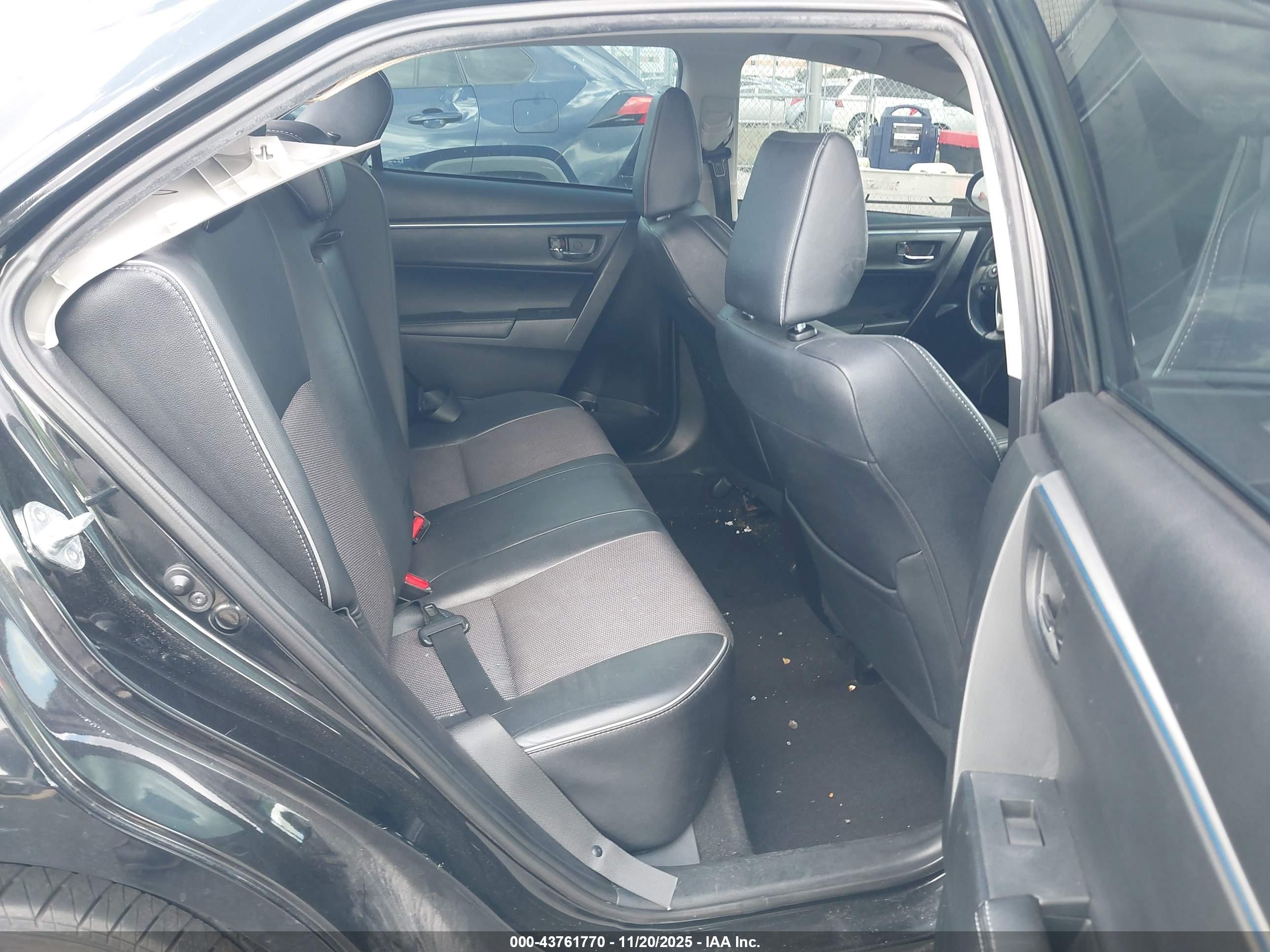 TOYOTA COROLLA image 8