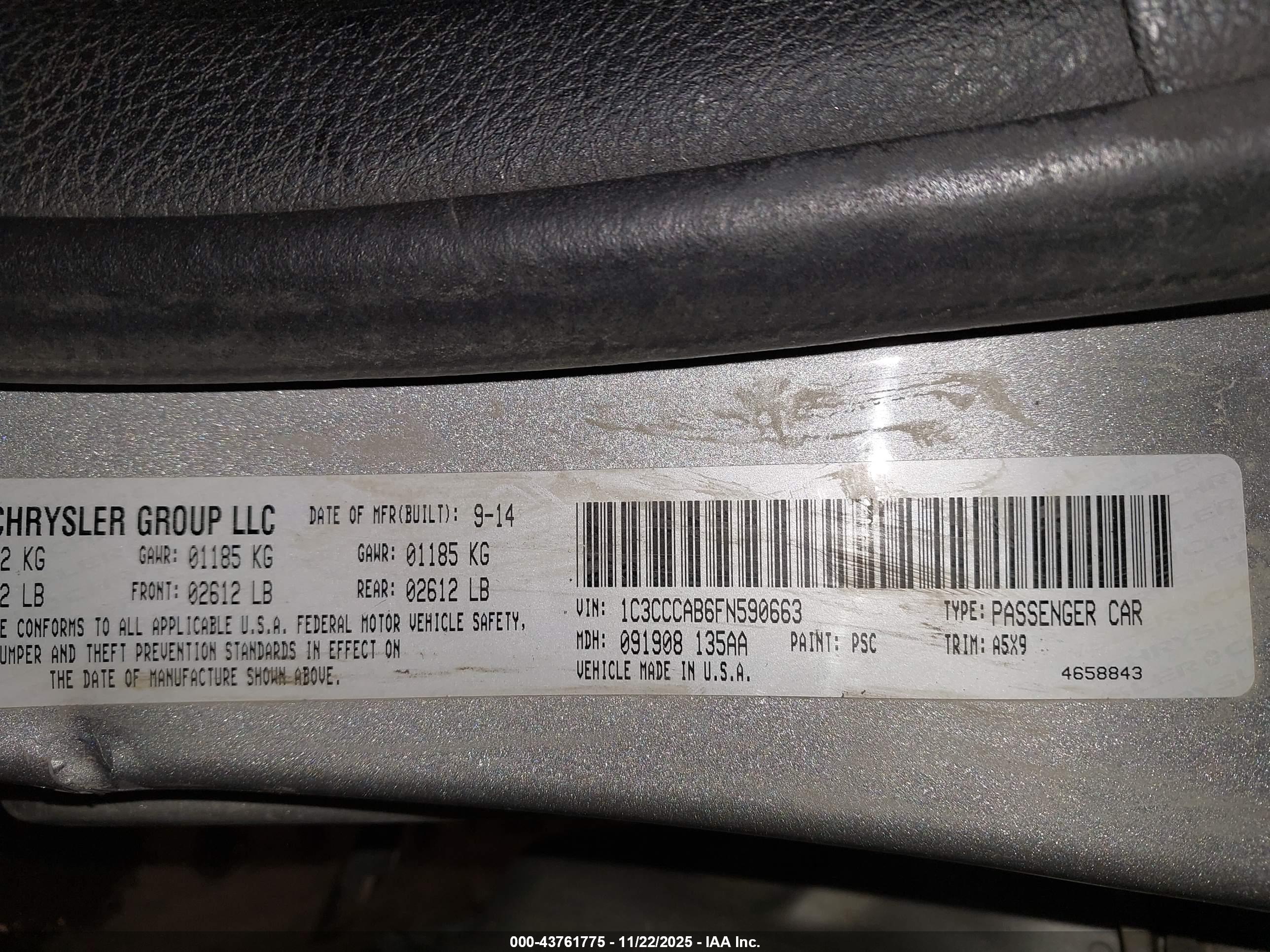 CHRYSLER 200 image 9