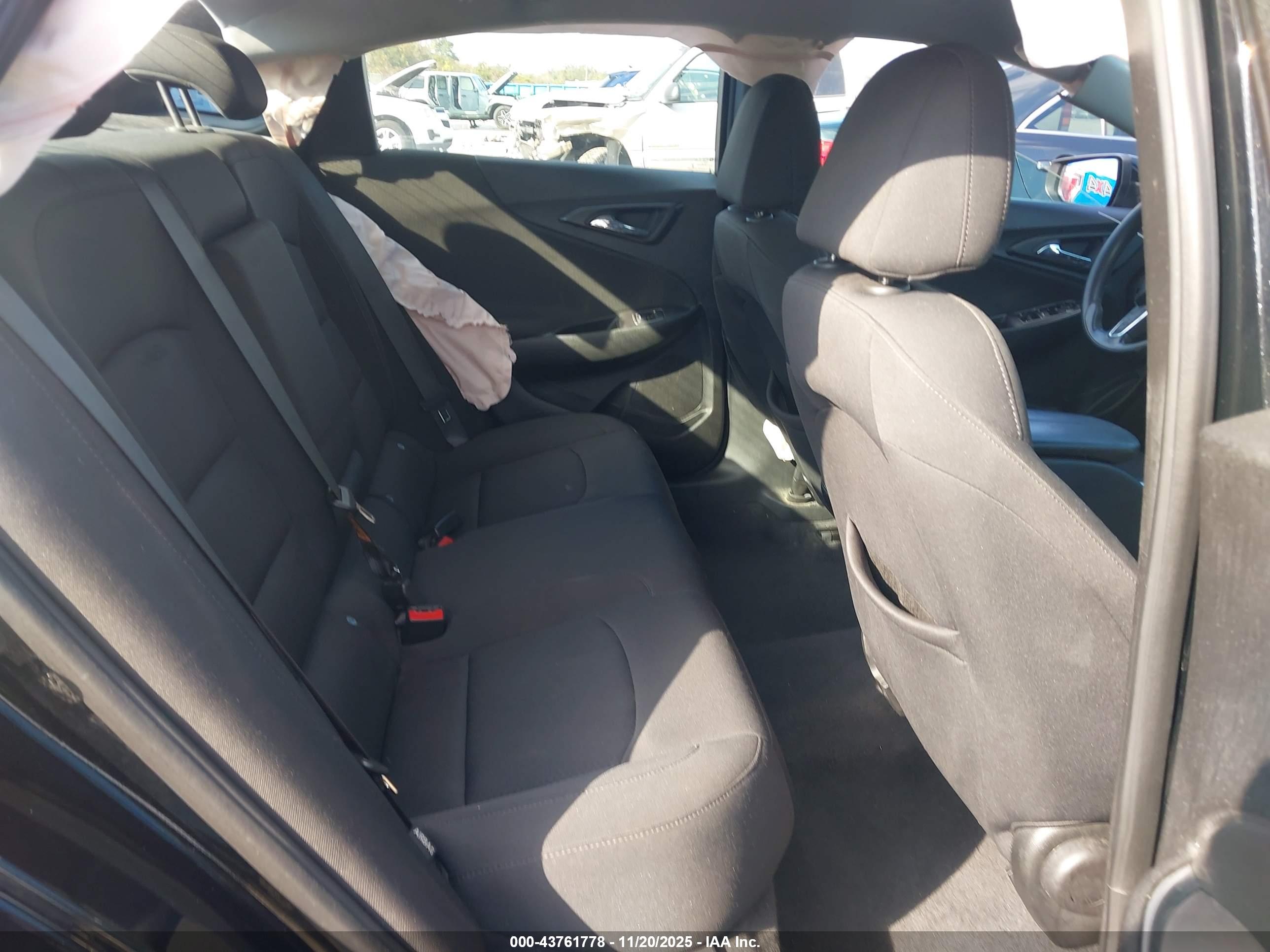 CHEVROLET MALIBU image 8