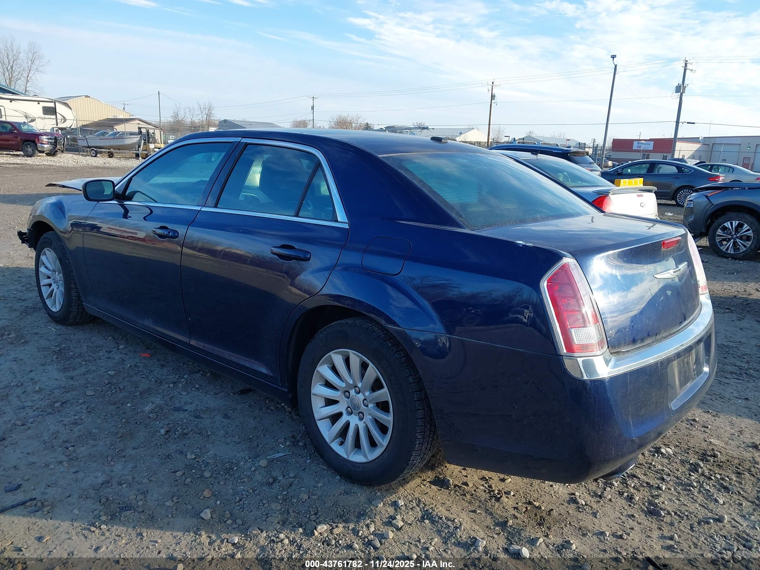 CHRYSLER 300 image 3
