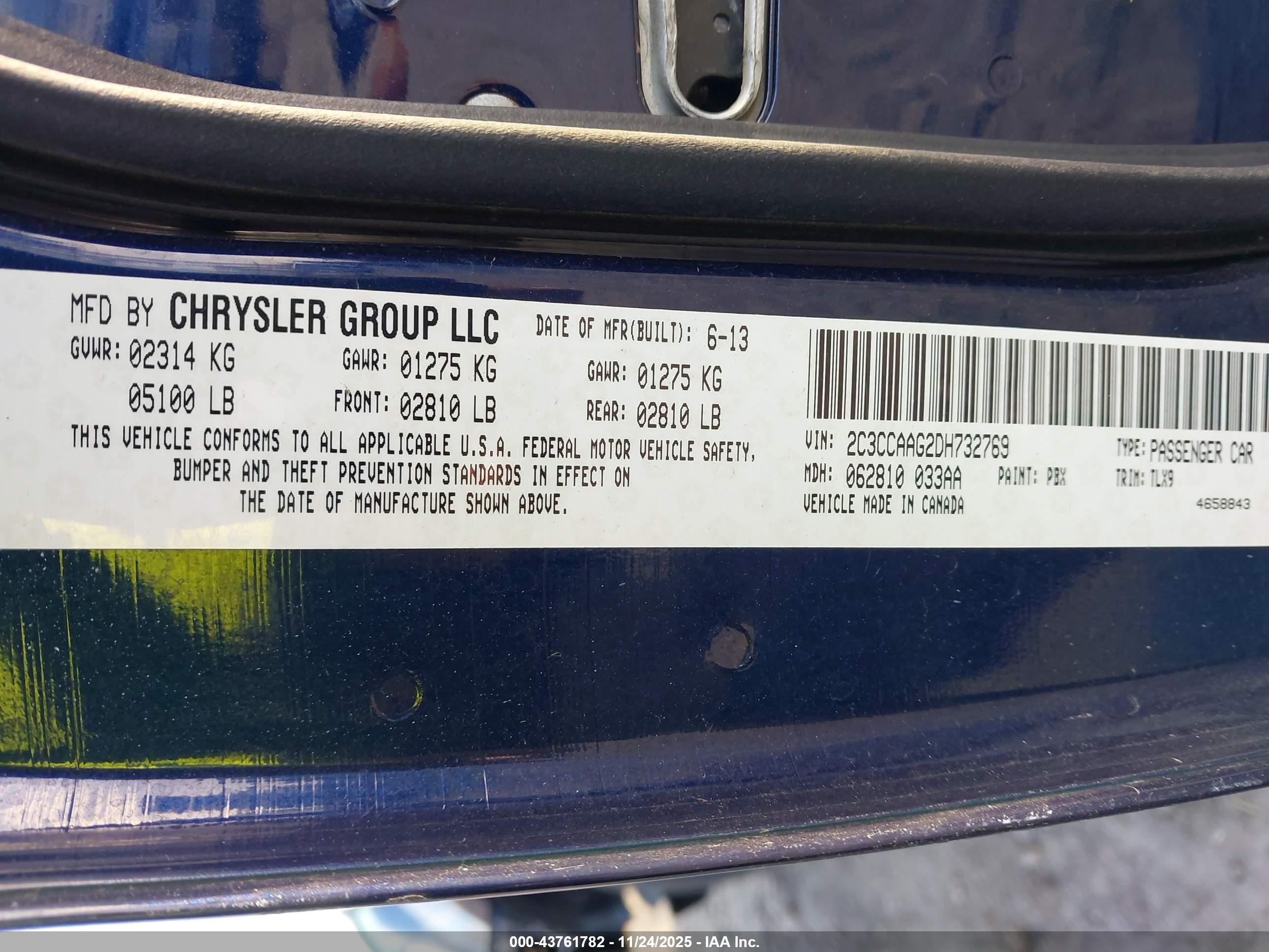CHRYSLER 300 image 9