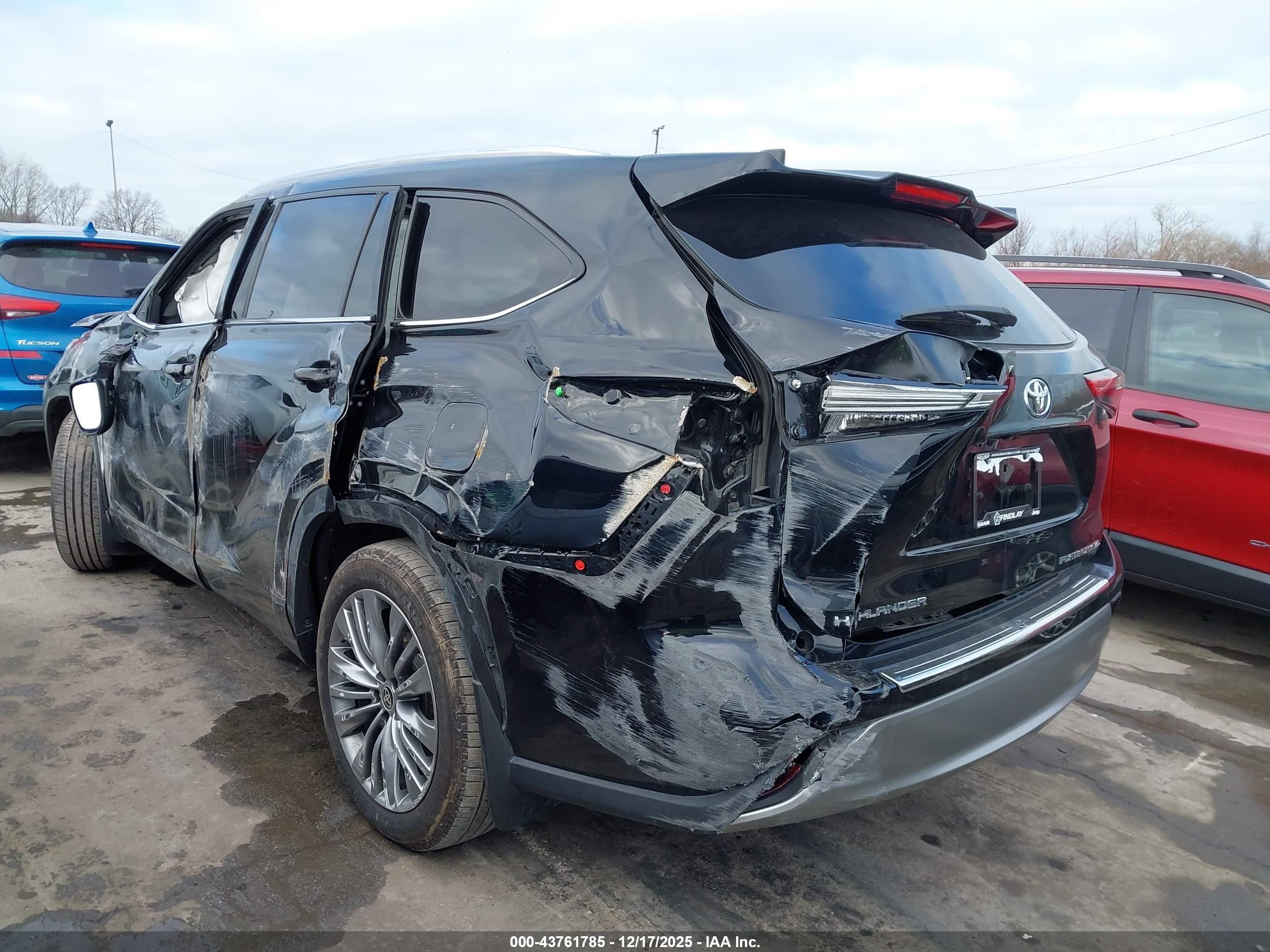 TOYOTA HIGHLANDER image 3