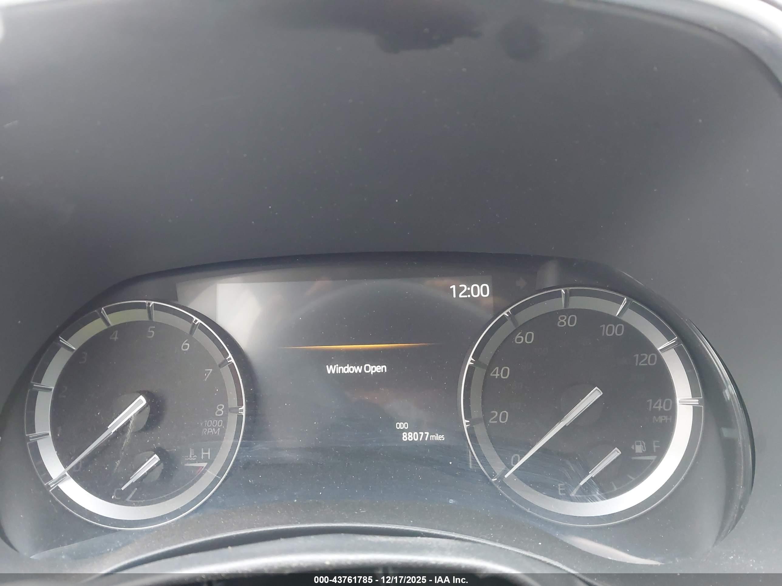 TOYOTA HIGHLANDER image 7