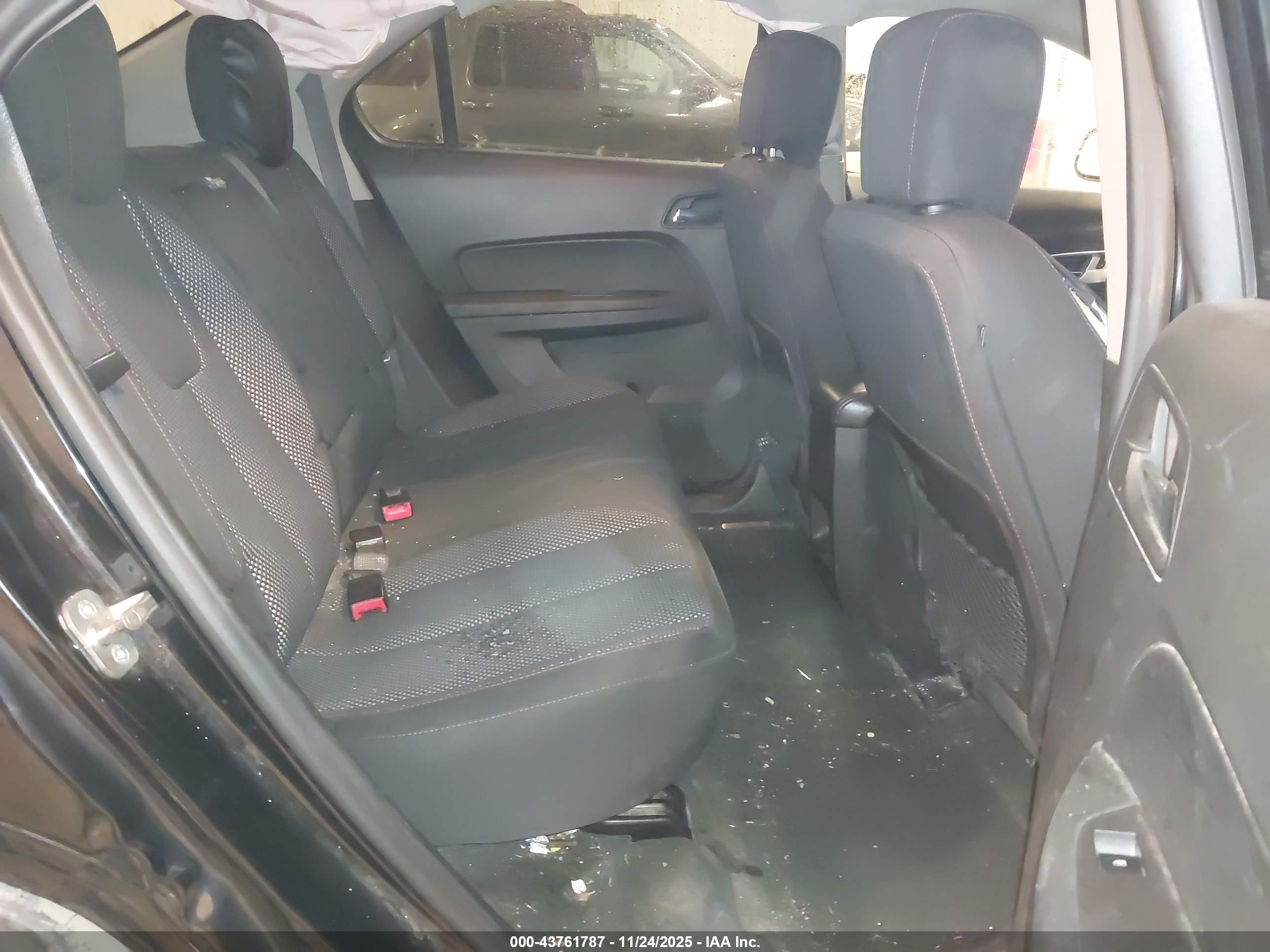 CHEVROLET EQUINOX image 8